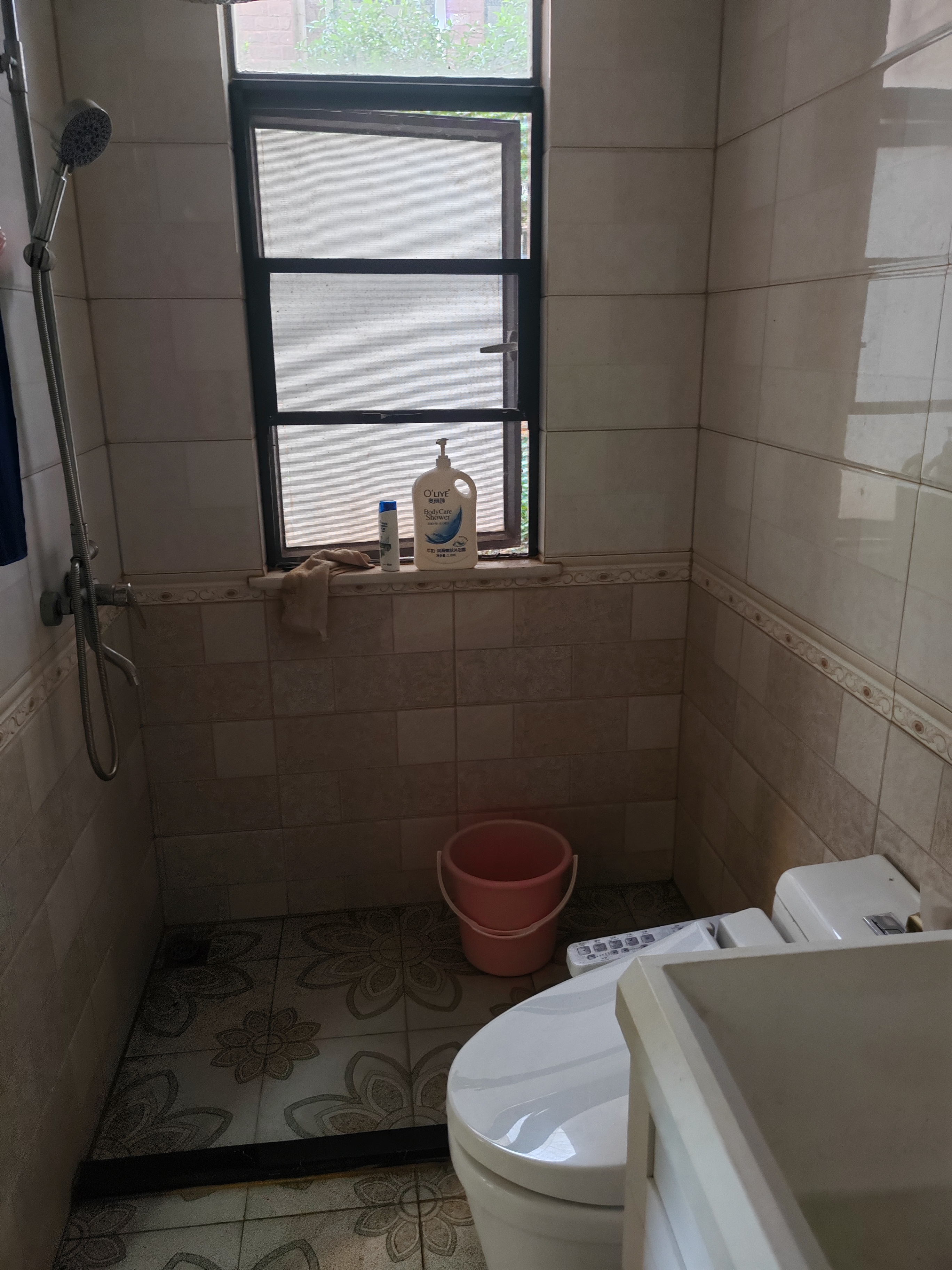 兆南和园 3室1厅2卫 145.0万 兆南和园 3室1厅2卫 145.0万卫生间