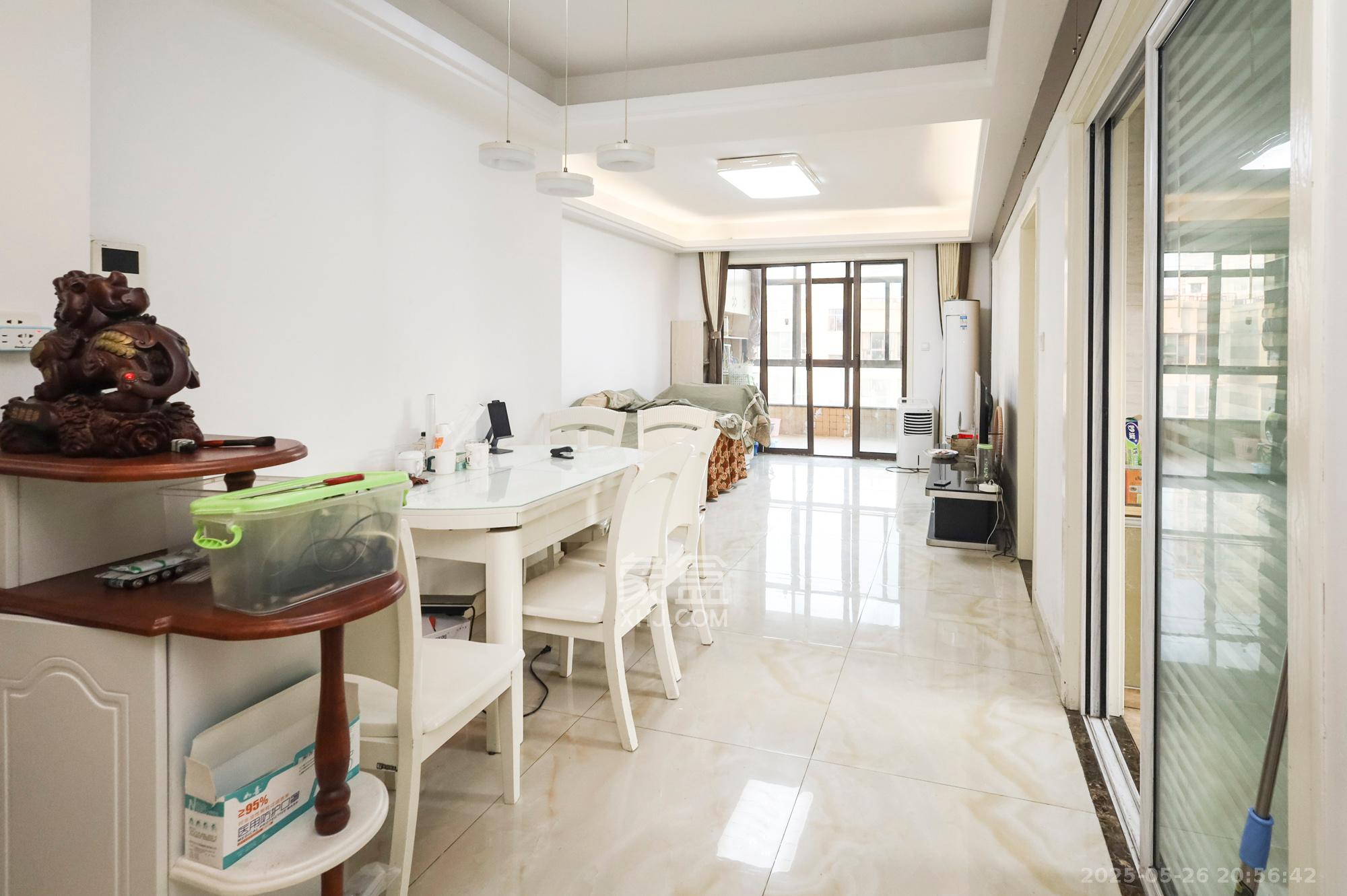 山语城二期 3室2厅1卫 63.0万 山语城二期 3室2厅1卫 63.0万客厅