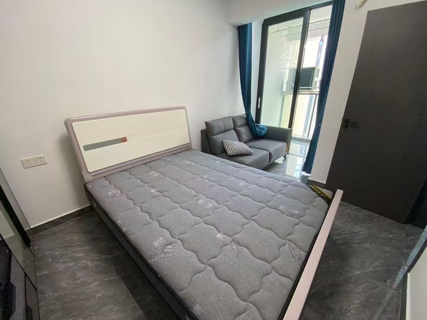 山水印象澜庭 2室1厅1卫 2300.0元/月 山水印象澜庭 2室1厅1卫 2300.0元/月室内图