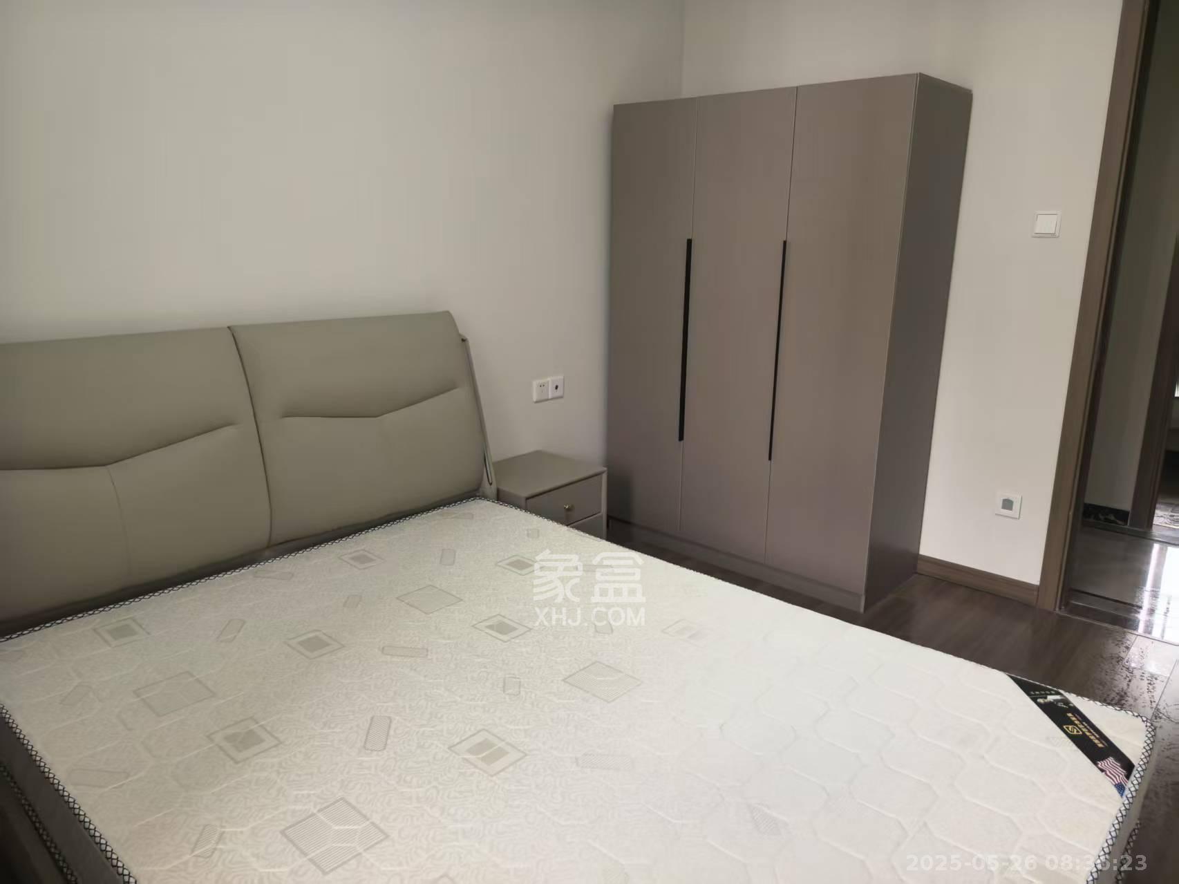 保利恒伟时光印象  4室2厅2卫   2800.00元/月室内图