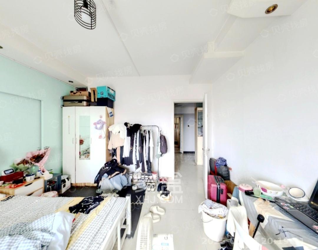 一心花苑  1室1厅1卫    950.0元/月 一心花苑  1室1厅1卫    950.0元/月室内图1