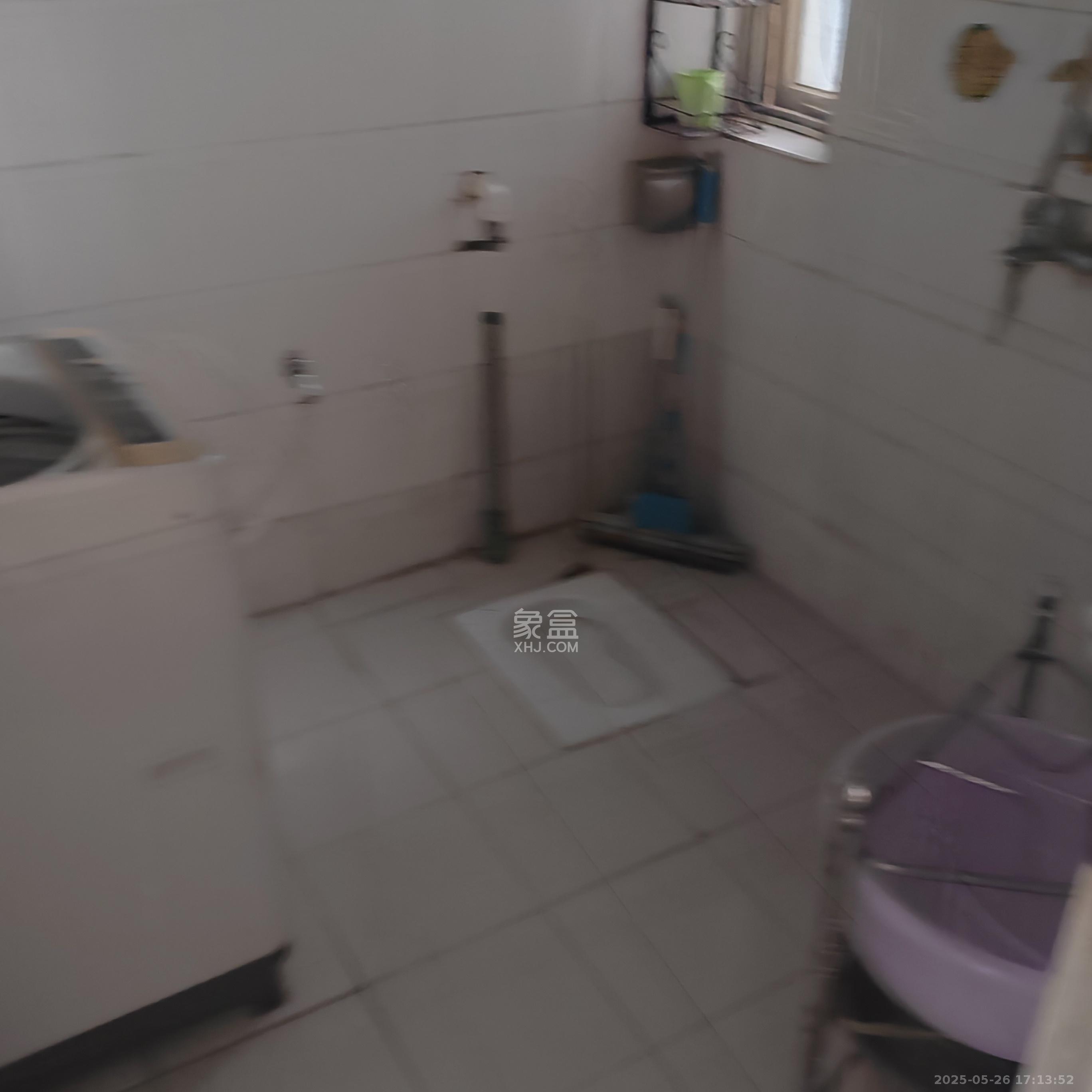 东南雅苑 3室2厅1卫 2500.0元/月 东南雅苑 3室2厅1卫 2500.0元/月室内图