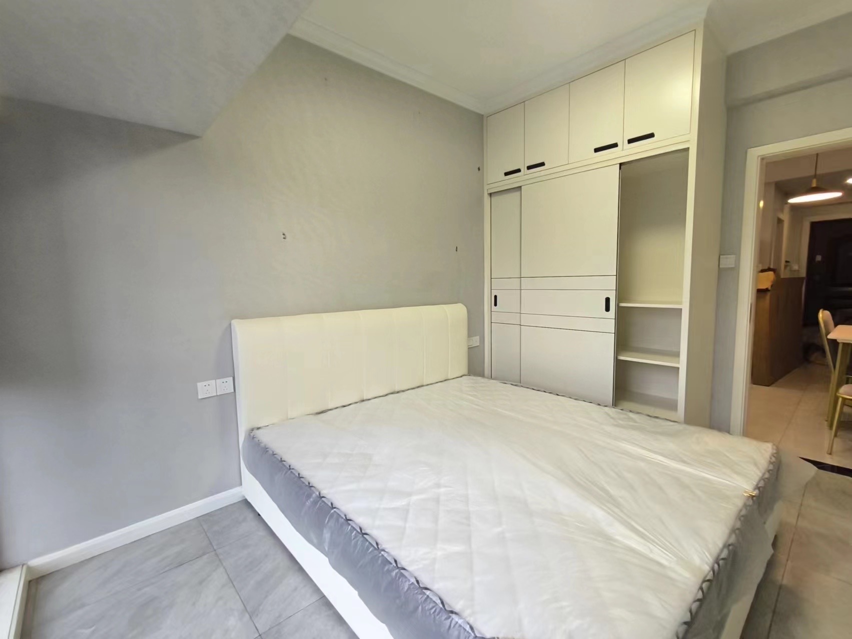 金钟大雁城  2室0厅0卫    2400.0元/月 金钟大雁城  2室0厅0卫    2400.0元/月室内图