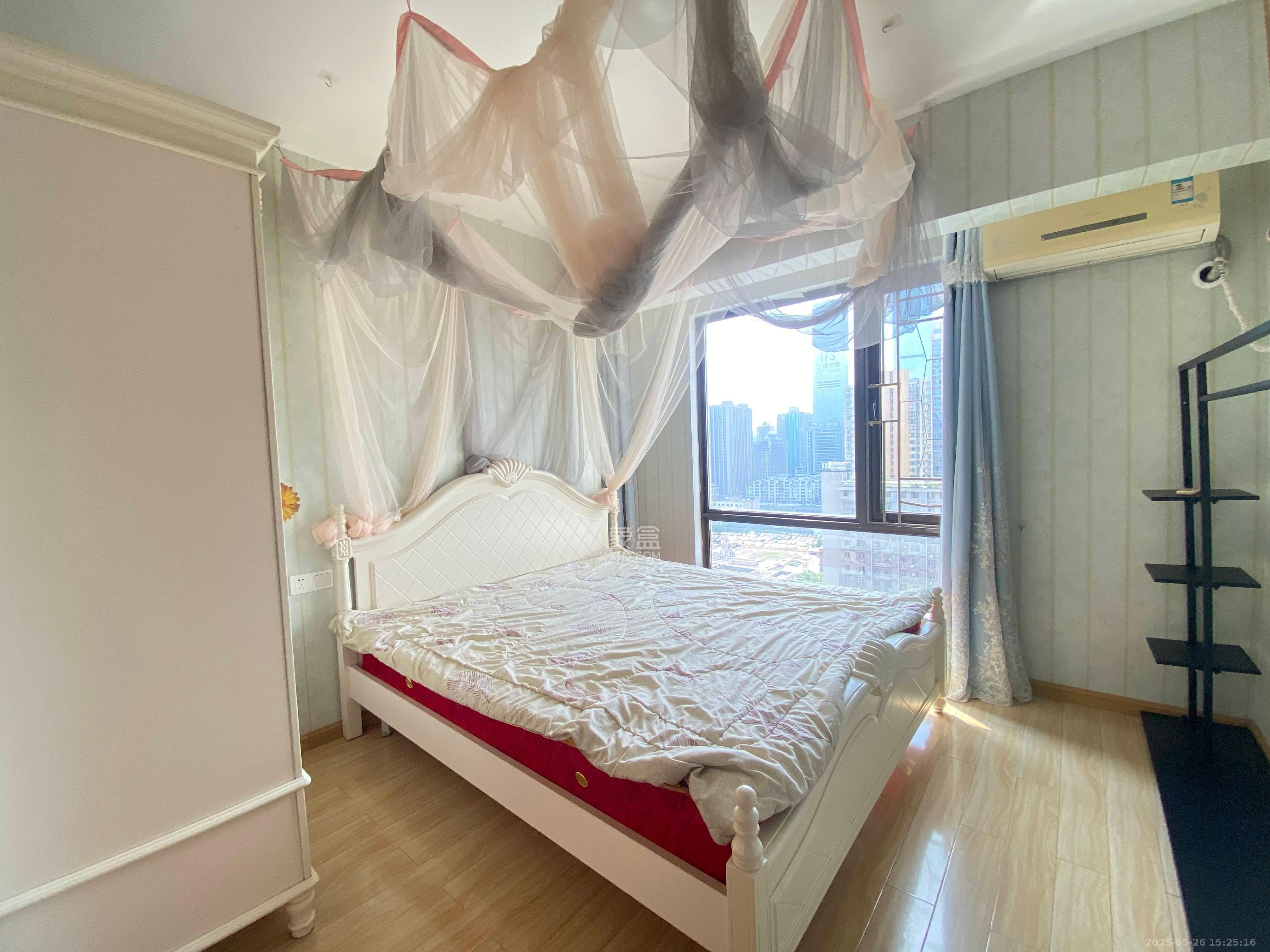 铂宫  3室2厅1卫   4300.00元/月室内图