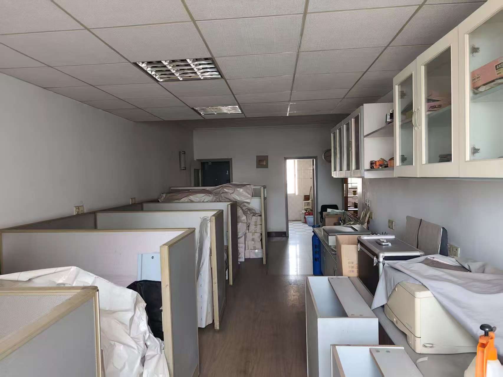 银丰大厦 4室2厅2卫 78.0万 银丰大厦 4室2厅2卫 78.0万室内图