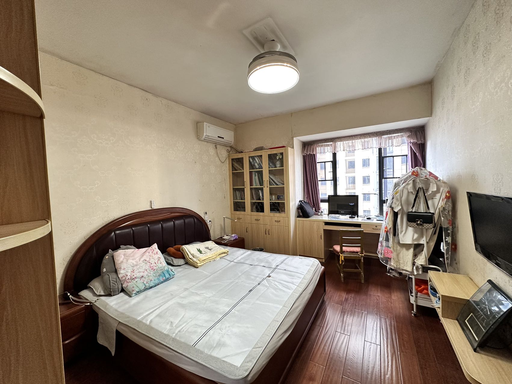 新桂广场  3室2厅2卫   70.00万室内图
