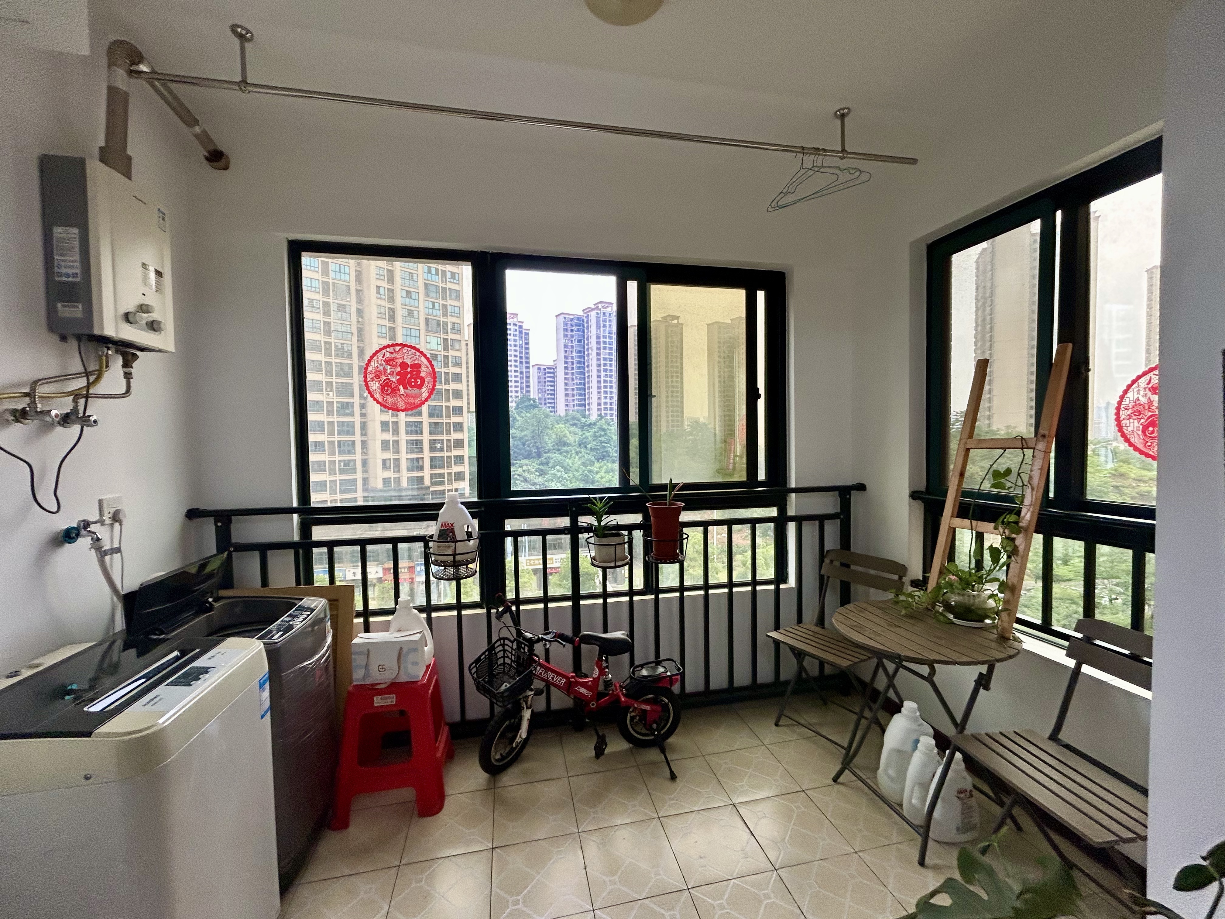 颐景园 4室2厅1卫 89.8万 颐景园 4室2厅1卫 89.8万室内图