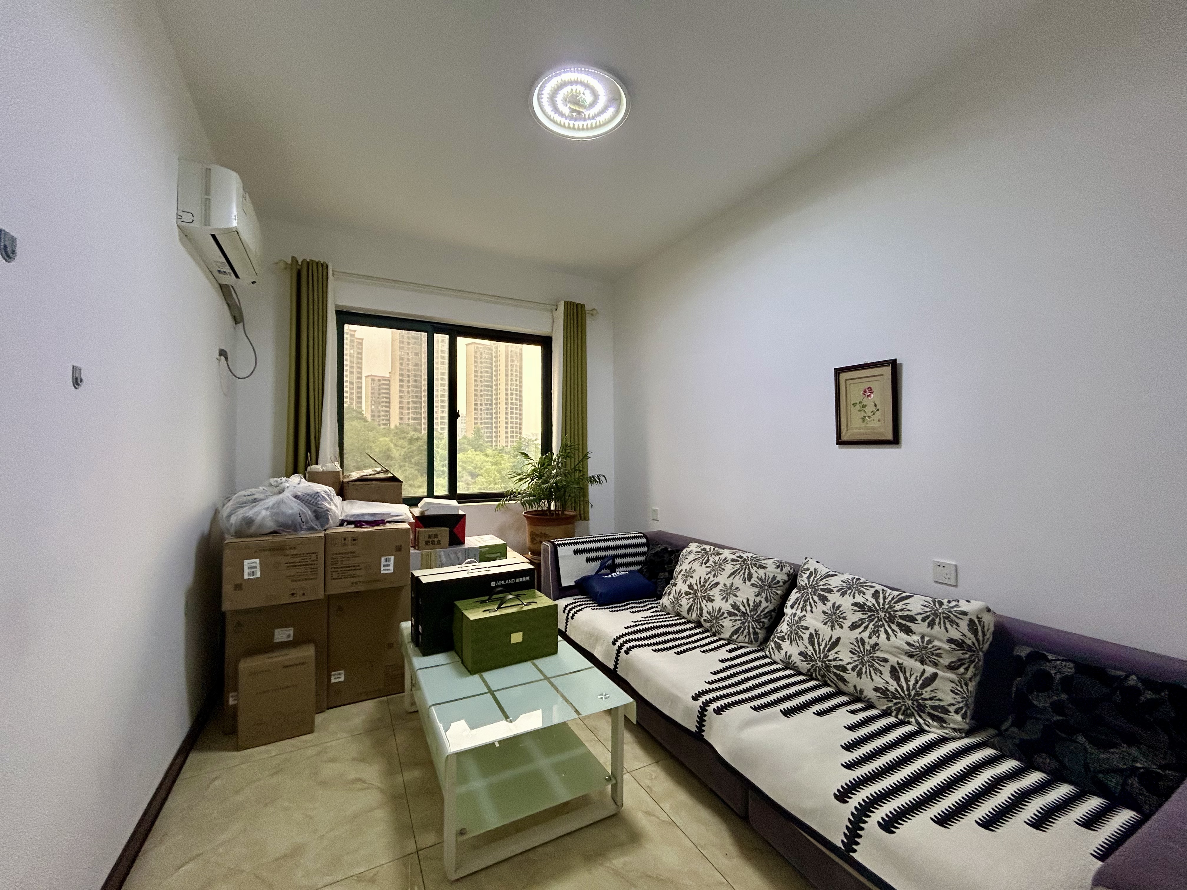 颐景园 4室2厅1卫 89.8万 颐景园 4室2厅1卫 89.8万室内图