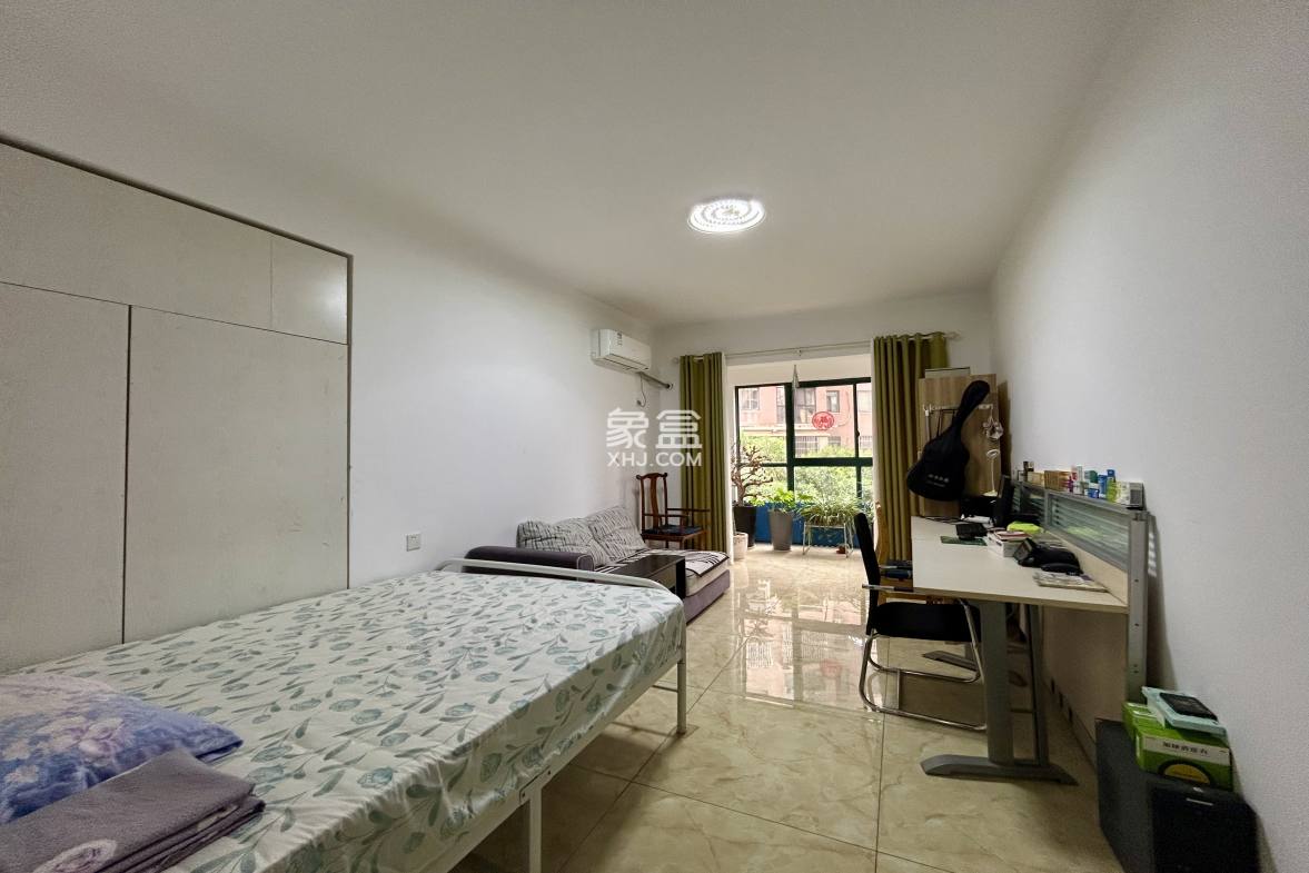 颐景园 4室2厅1卫 89.8万 颐景园 4室2厅1卫 89.8万室内图