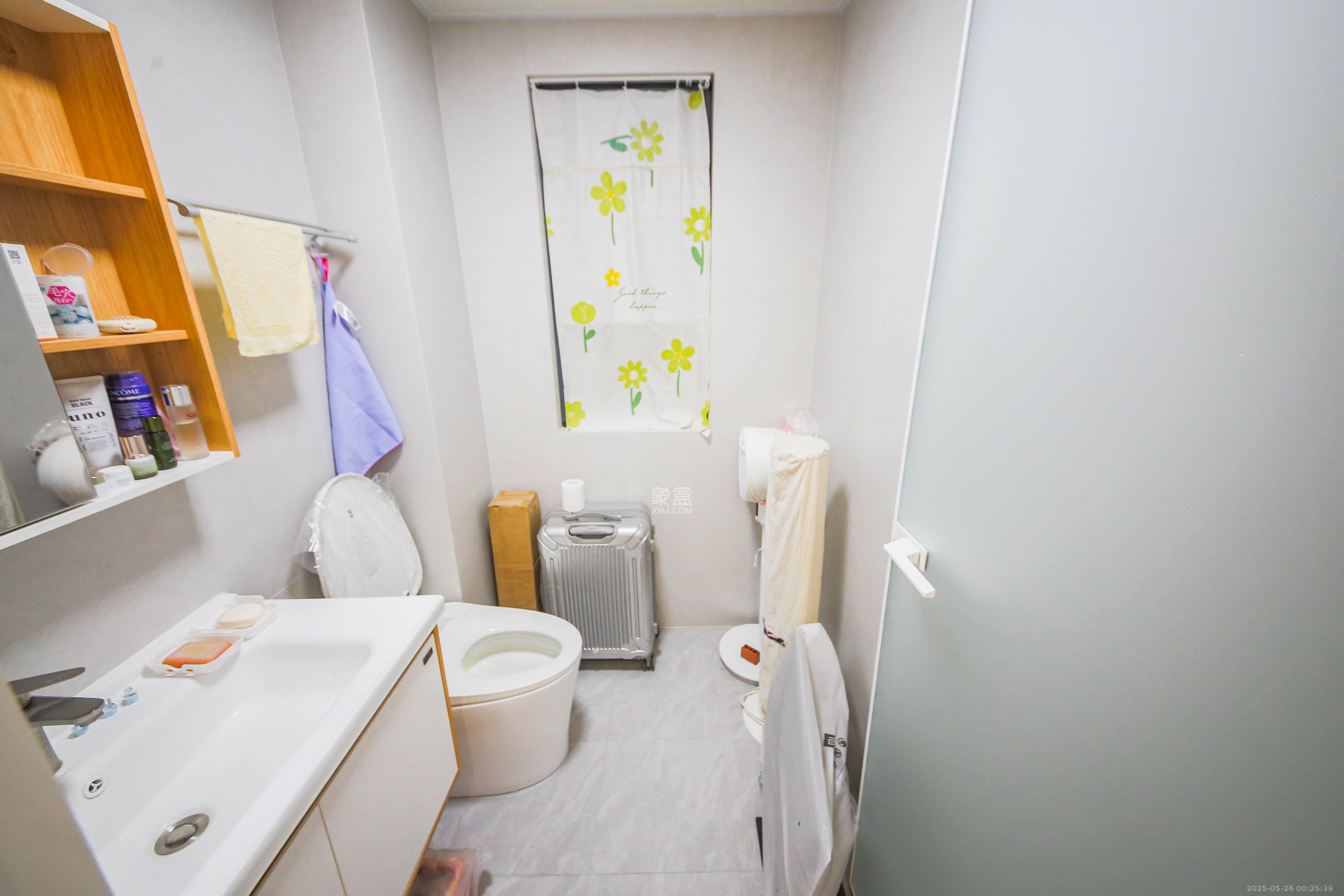 中建钰和城  3室2厅2卫   163.00万卫生间