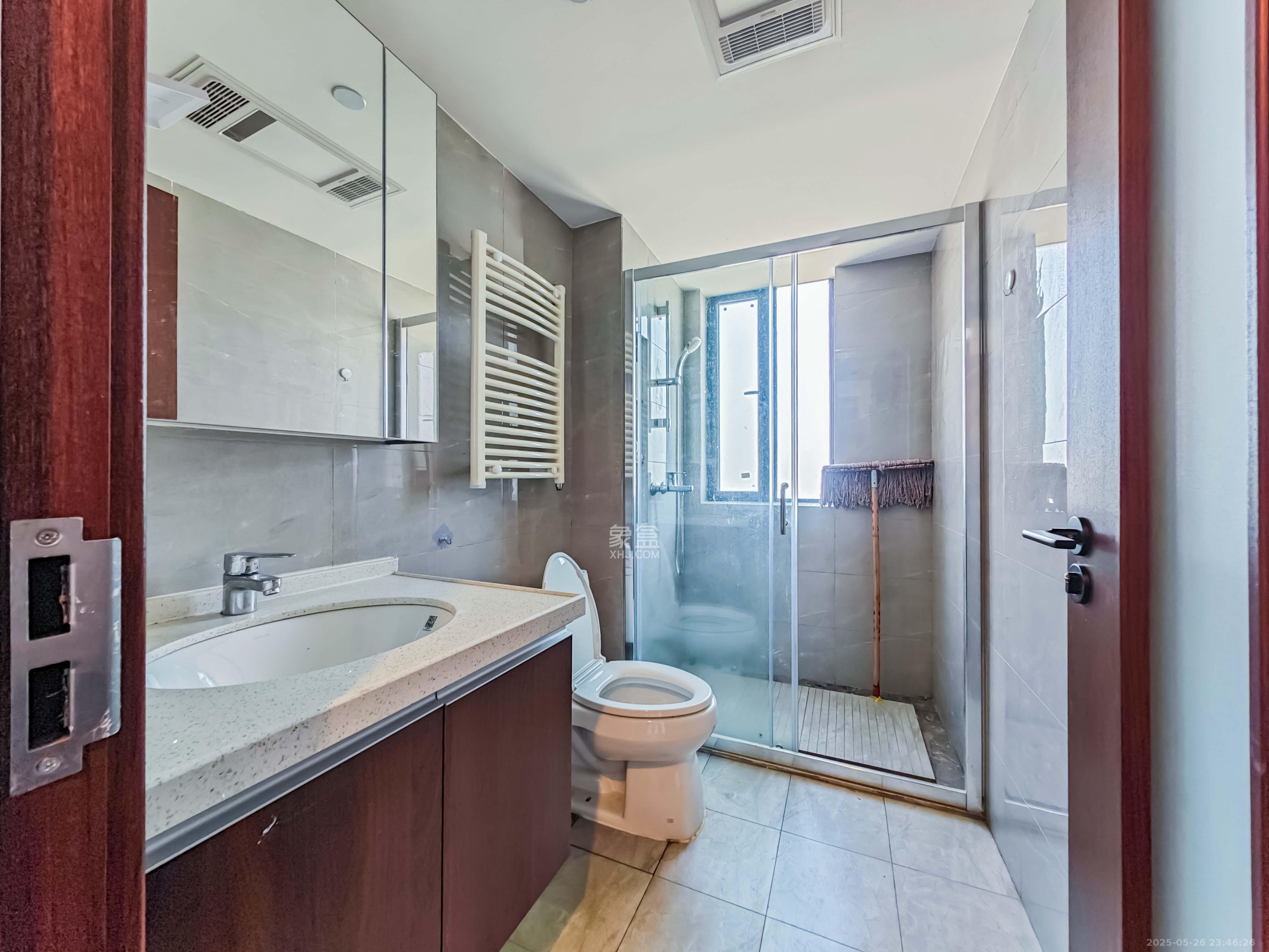 绿地长沙城际空间站(柏仕佳苑) 4室2厅2卫 185.0万 绿地长沙城际空间站(柏仕佳苑) 4室2厅2卫 185.0万卫生间