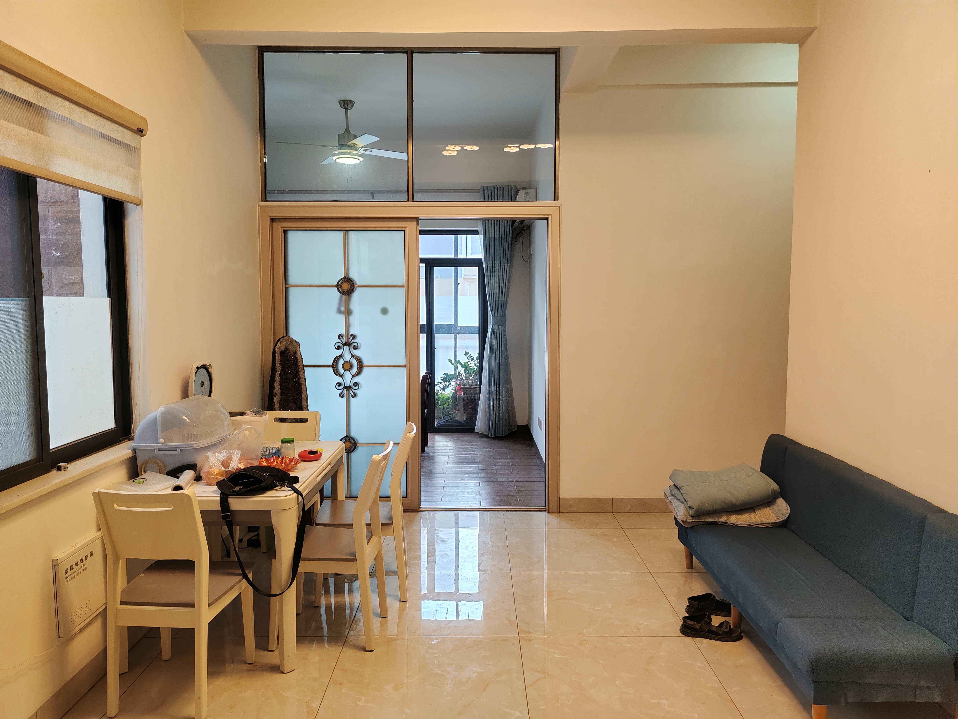 兆南和园 3室1厅2卫 145.0万 兆南和园 3室1厅2卫 145.0万客厅