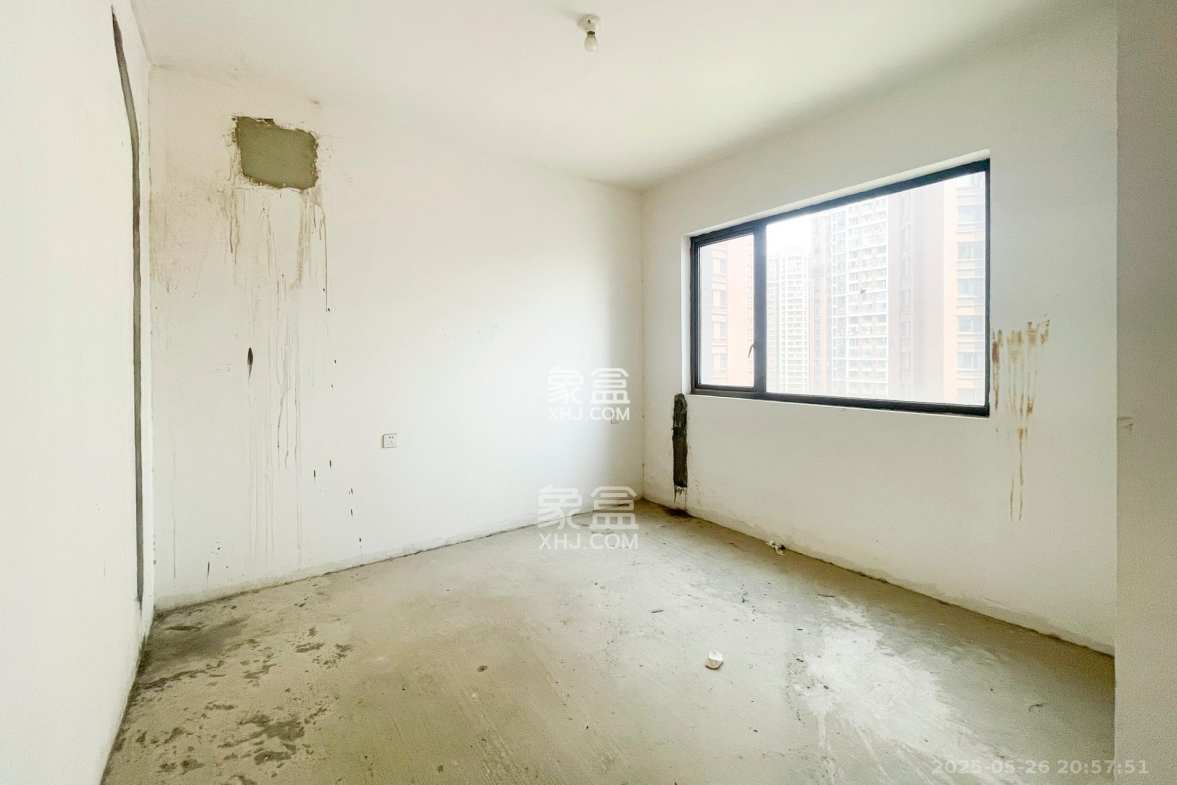 长沙雅居乐花园 4室2厅2卫 123.00万 长沙雅居乐花园 4室2厅2卫 123.00万卧室