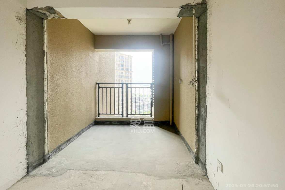 长沙雅居乐花园 4室2厅2卫 123.00万 长沙雅居乐花园 4室2厅2卫 123.00万卧室