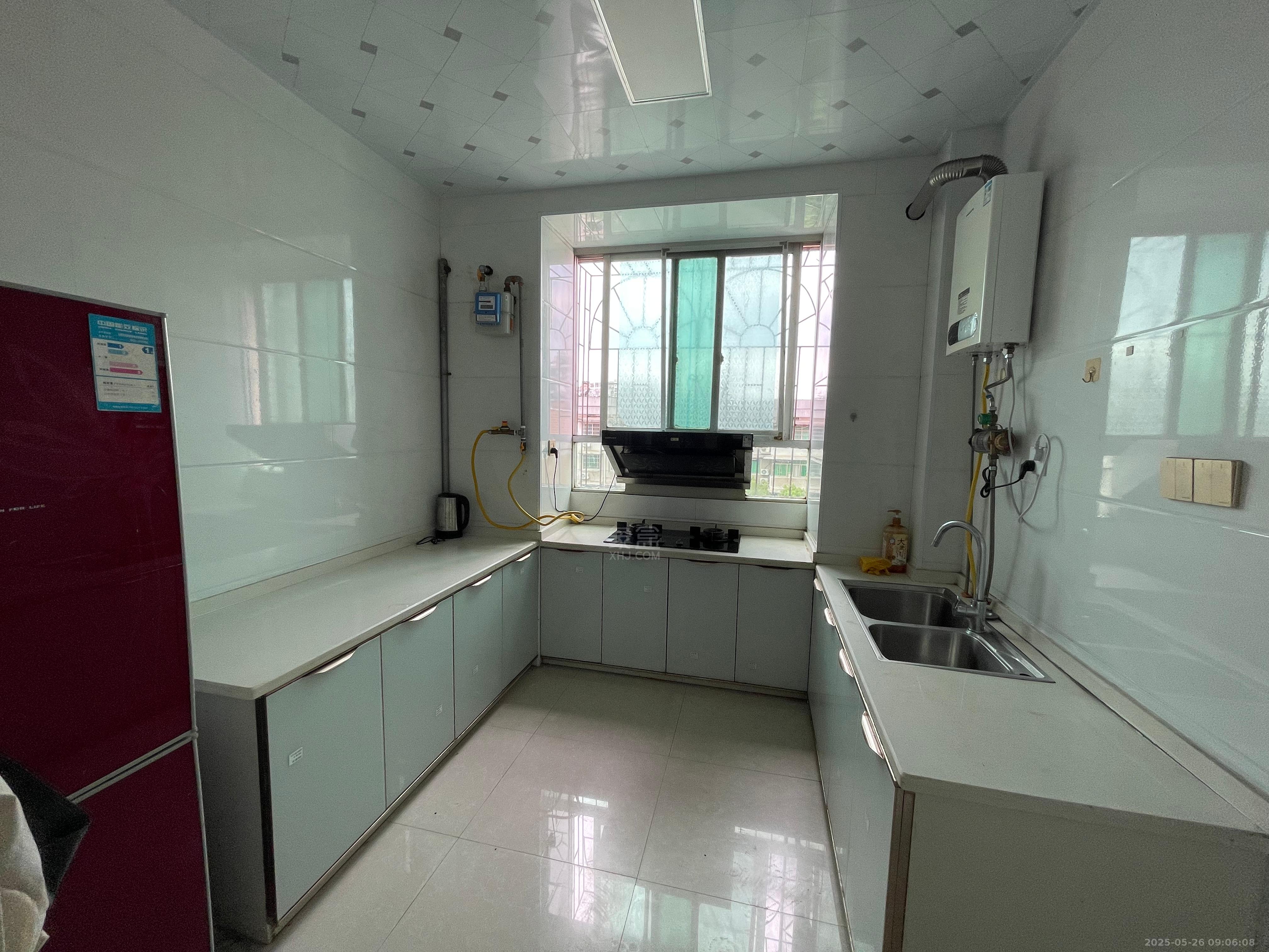 银苑小区 3室2厅2卫 1600.0元/月 银苑小区 3室2厅2卫 1600.0元/月室内图