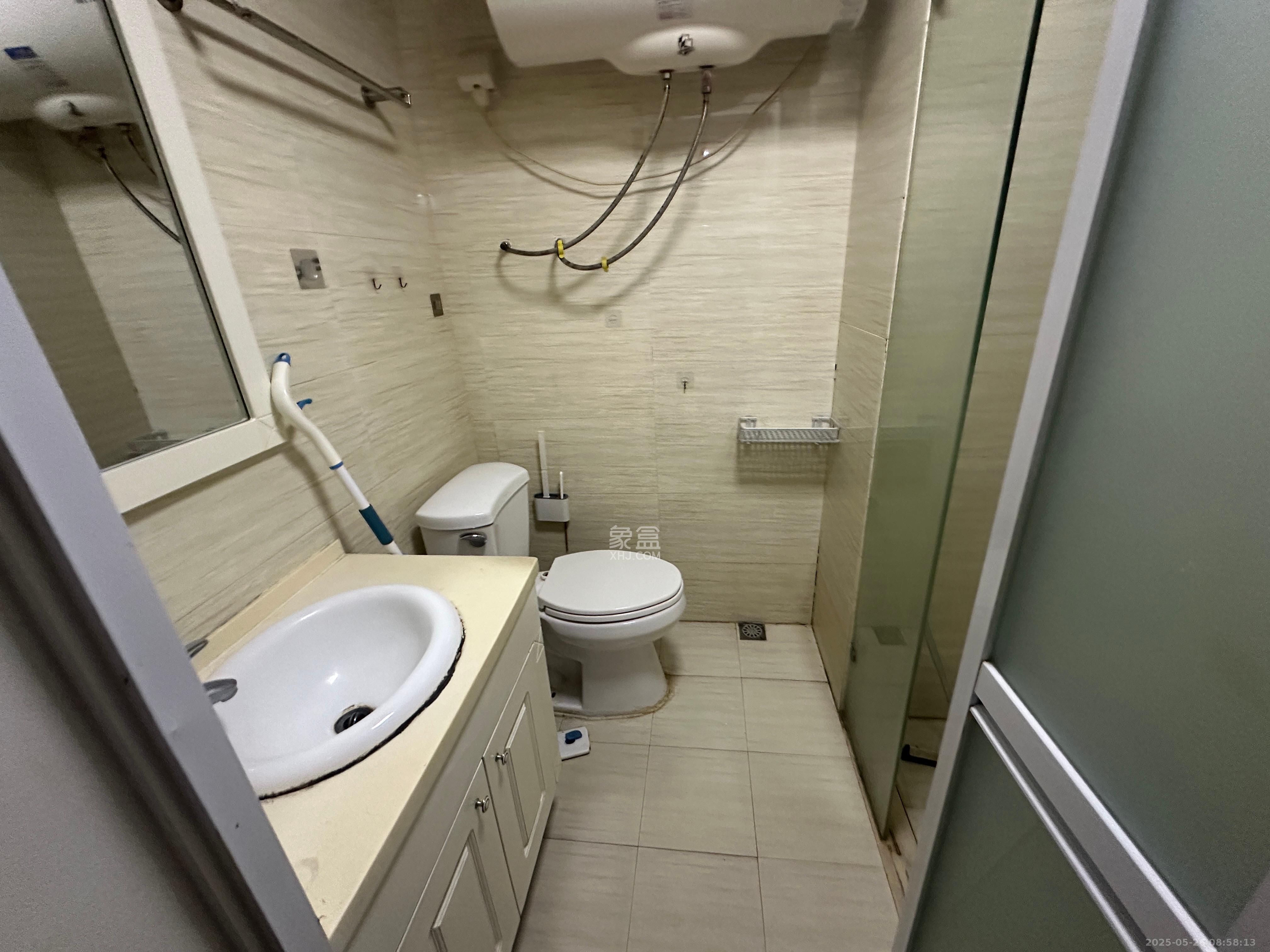 中建木莲工社  1室1厅1卫   1500.00元/月室内图