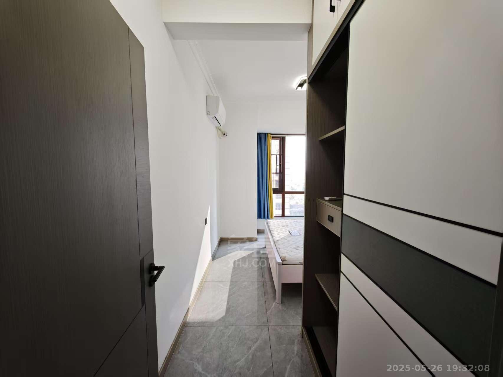 金轮津桥华府 3室2厅1卫 1800.0元/月 金轮津桥华府 3室2厅1卫 1800.0元/月室内图