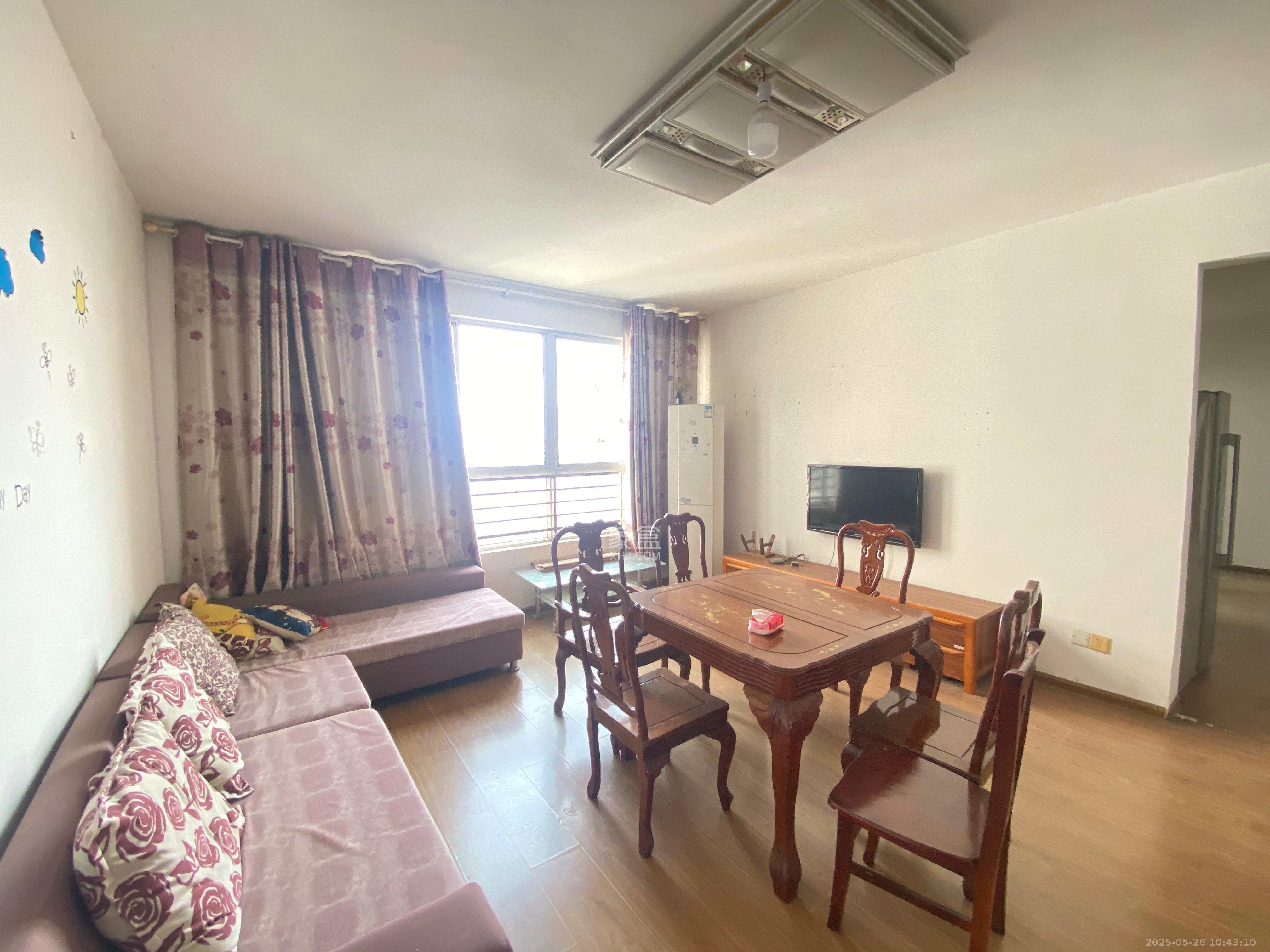 桔香鑫城 3室2厅2卫 2400.0元/月 桔香鑫城 3室2厅2卫 2400.0元/月室内图