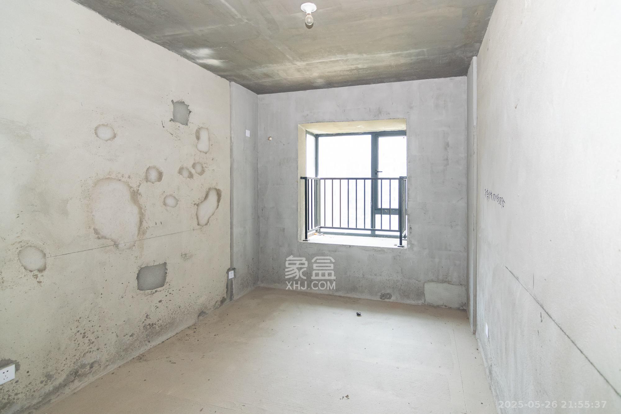 澳海谷山府 4室2厅2卫 85.0万 澳海谷山府 4室2厅2卫 85.0万卧室