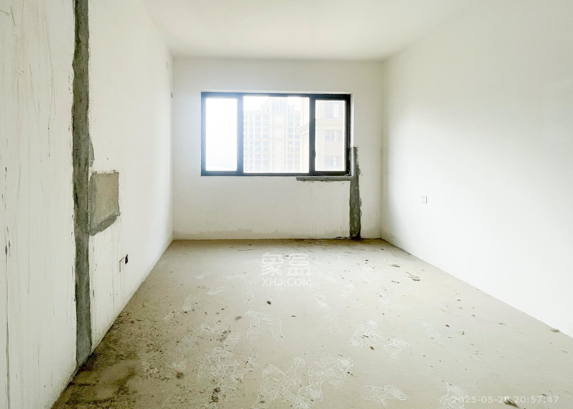 长沙雅居乐花园 4室2厅2卫 123.00万 长沙雅居乐花园 4室2厅2卫 123.00万卧室