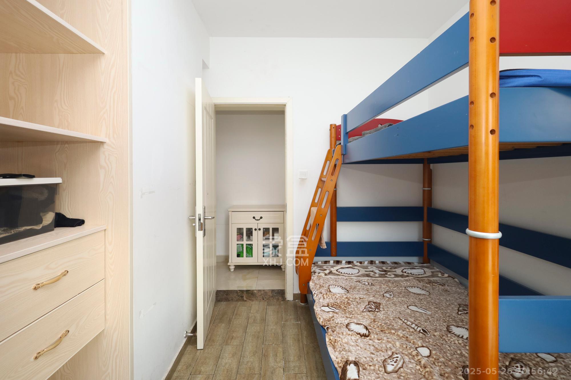 山语城二期 3室2厅1卫 63.0万 山语城二期 3室2厅1卫 63.0万卧室