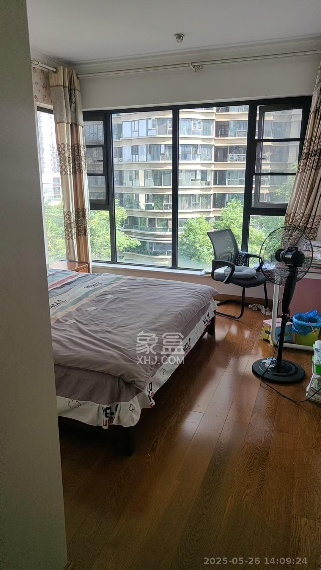 红橡华园(菲莎公馆)  3室2厅1卫    4000.0元/月 红橡华园(菲莎公馆)  3室2厅1卫    4000.0元/月室内图