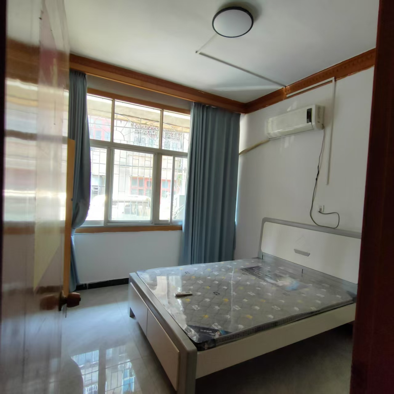 外贸局大院 3室2厅1卫 1000.0元/月 外贸局大院 3室2厅1卫 1000.0元/月室内图