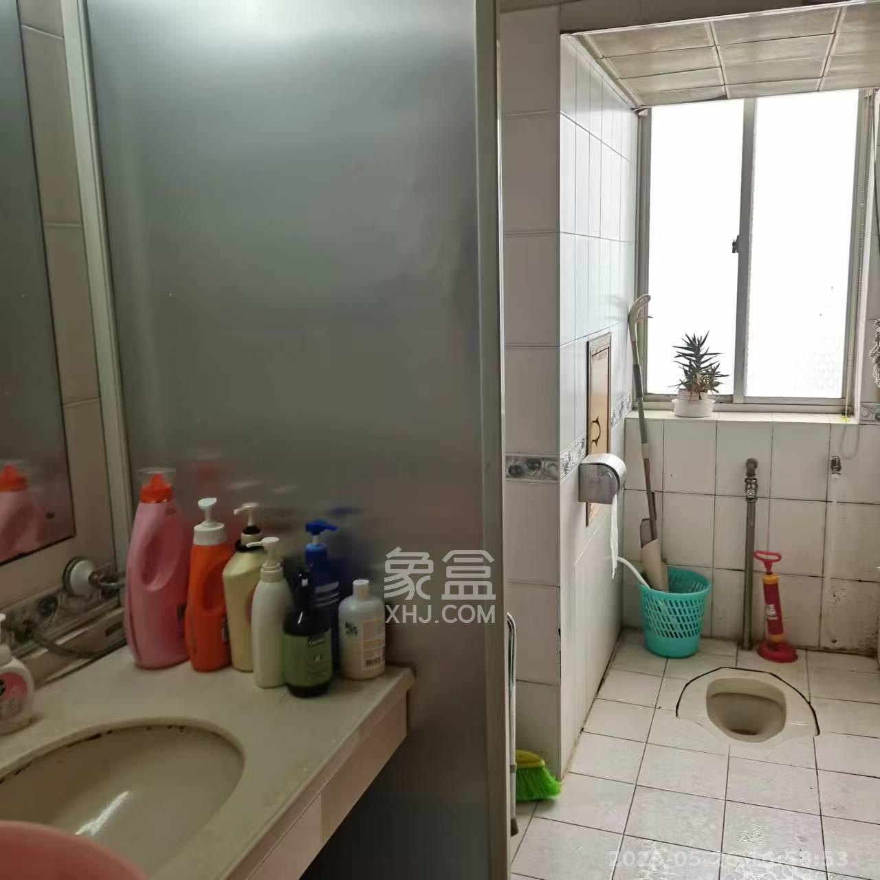 湘农桥社区  3室2厅2卫    3900.0元/月 湘农桥社区  3室2厅2卫    3900.0元/月室内图