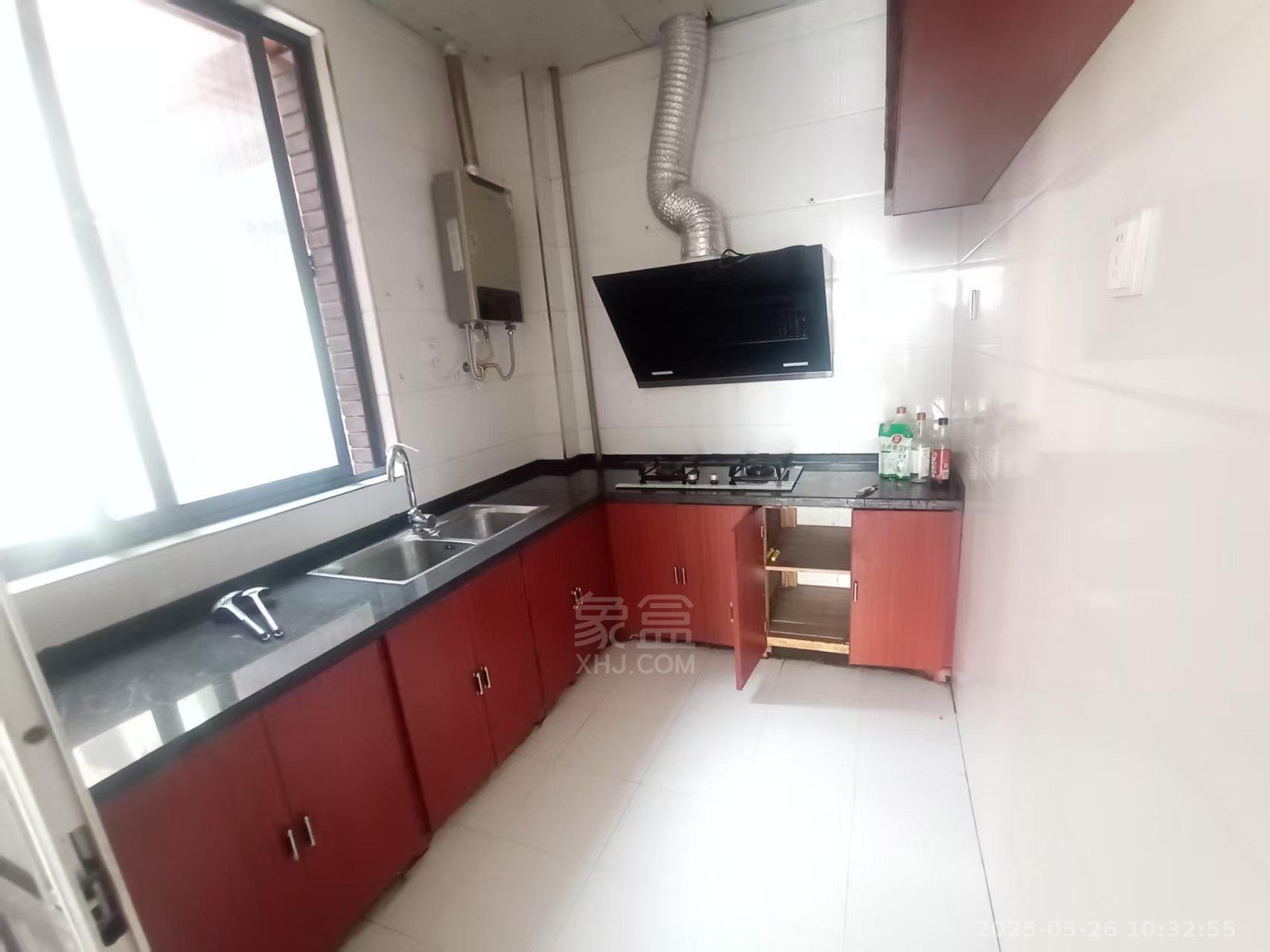 顺鑫佳园 2室2厅1卫 1400.0元/月 顺鑫佳园 2室2厅1卫 1400.0元/月室内图