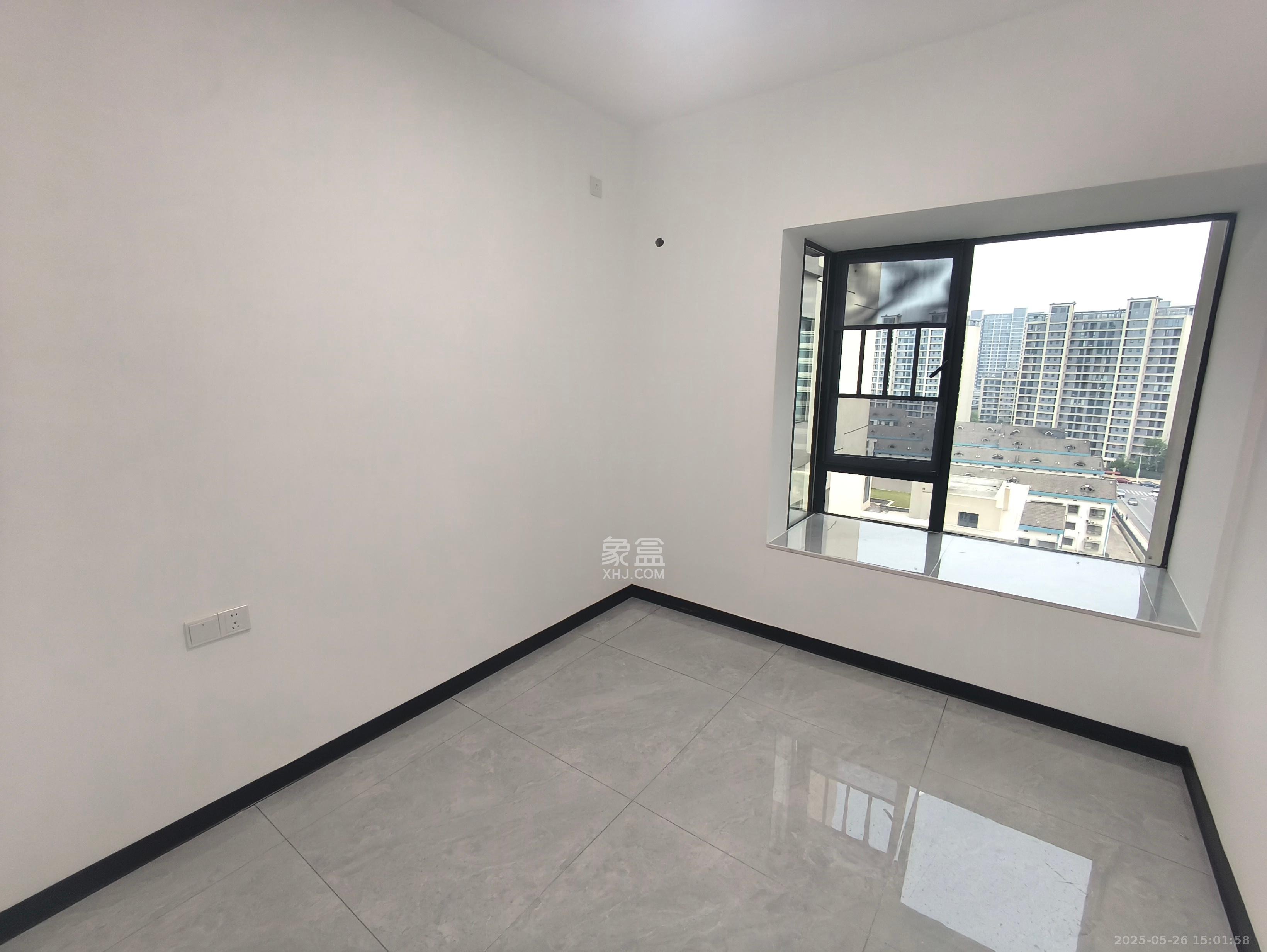 惟智园安置小区 4室2厅2卫 2700.0元/月 惟智园安置小区 4室2厅2卫 2700.0元/月室内图