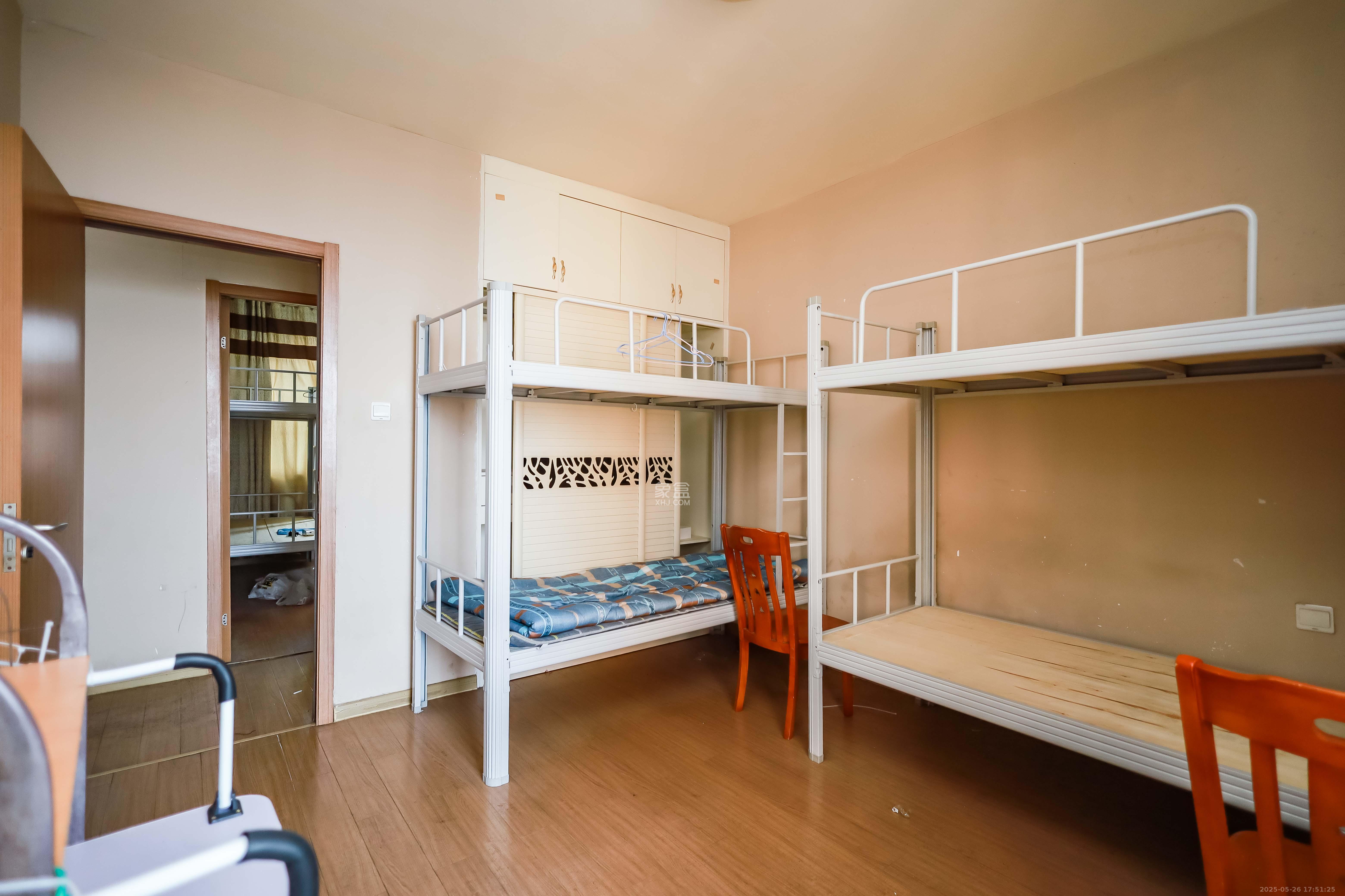 麓谷小镇 3室2厅2卫 71.5万 麓谷小镇 3室2厅2卫 71.5万卧室