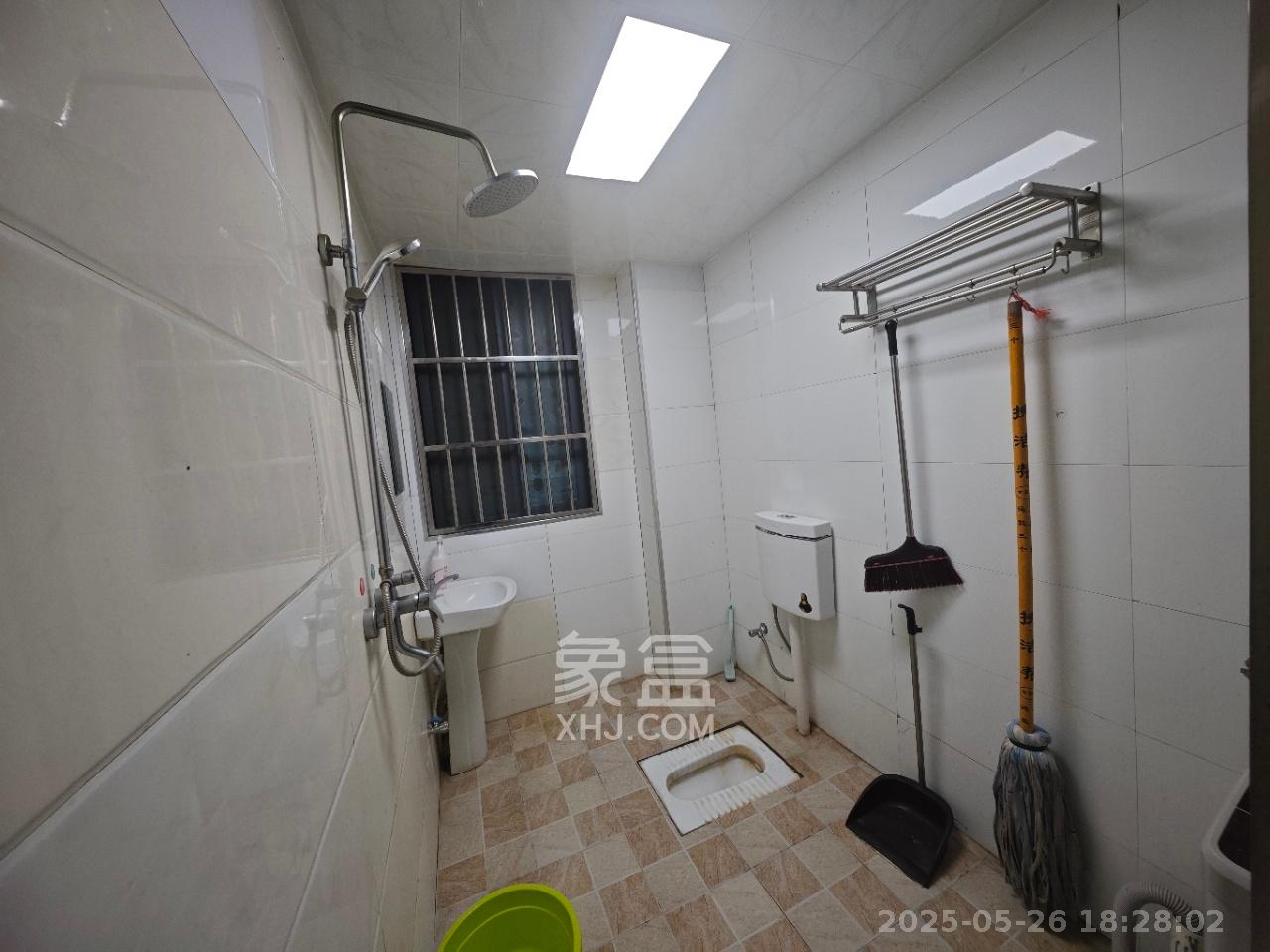 鸿运佳苑  2室2厅2卫   2500.00元/月室内图