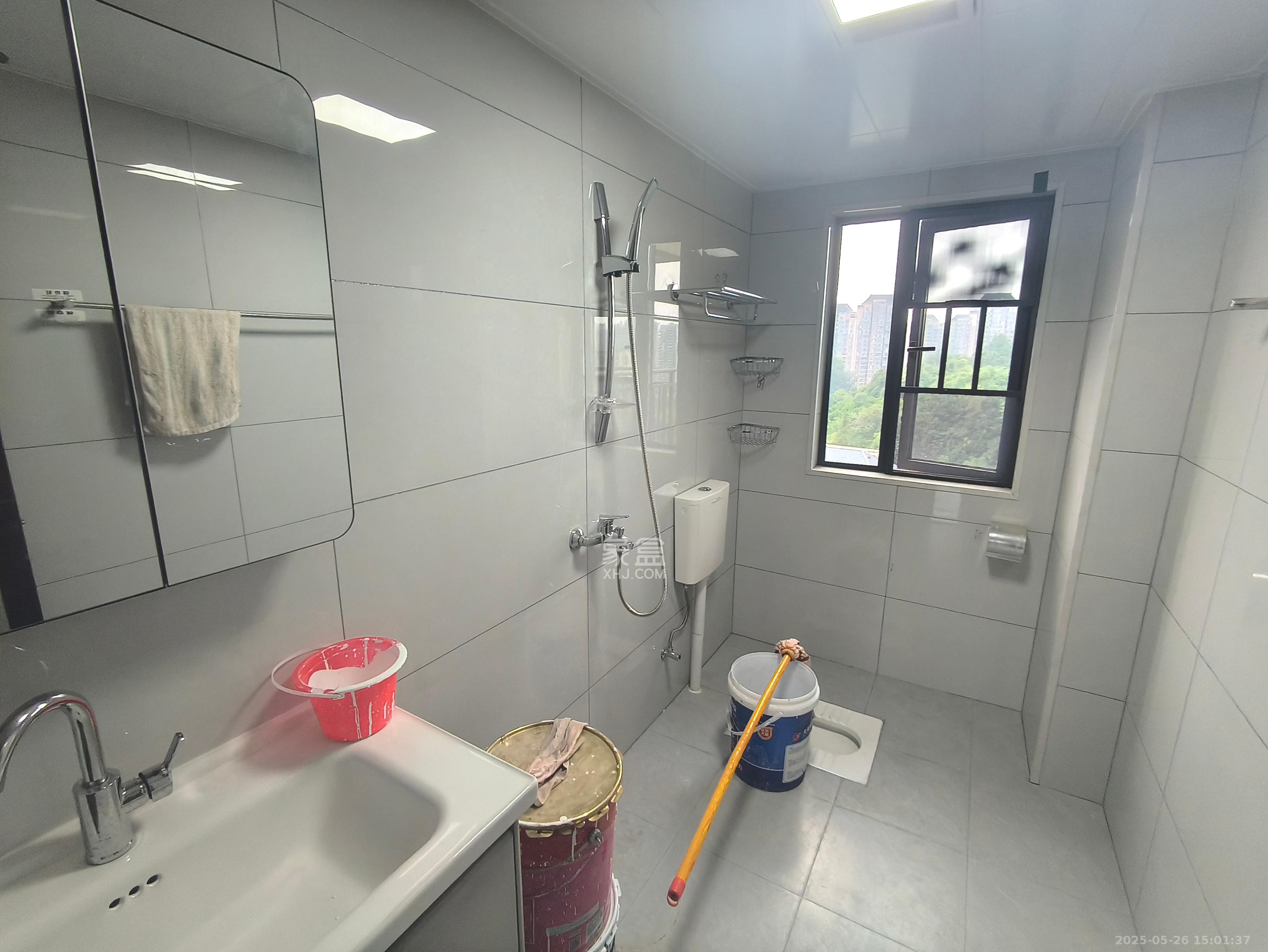 惟智园安置小区 4室2厅2卫 2700.0元/月 惟智园安置小区 4室2厅2卫 2700.0元/月室内图