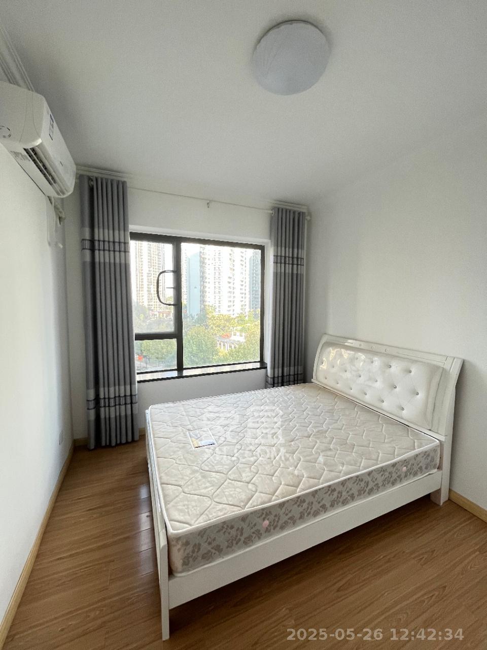 卓越浅水湾 4室2厅2卫 3260.0元/月 卓越浅水湾 4室2厅2卫 3260.0元/月室内图