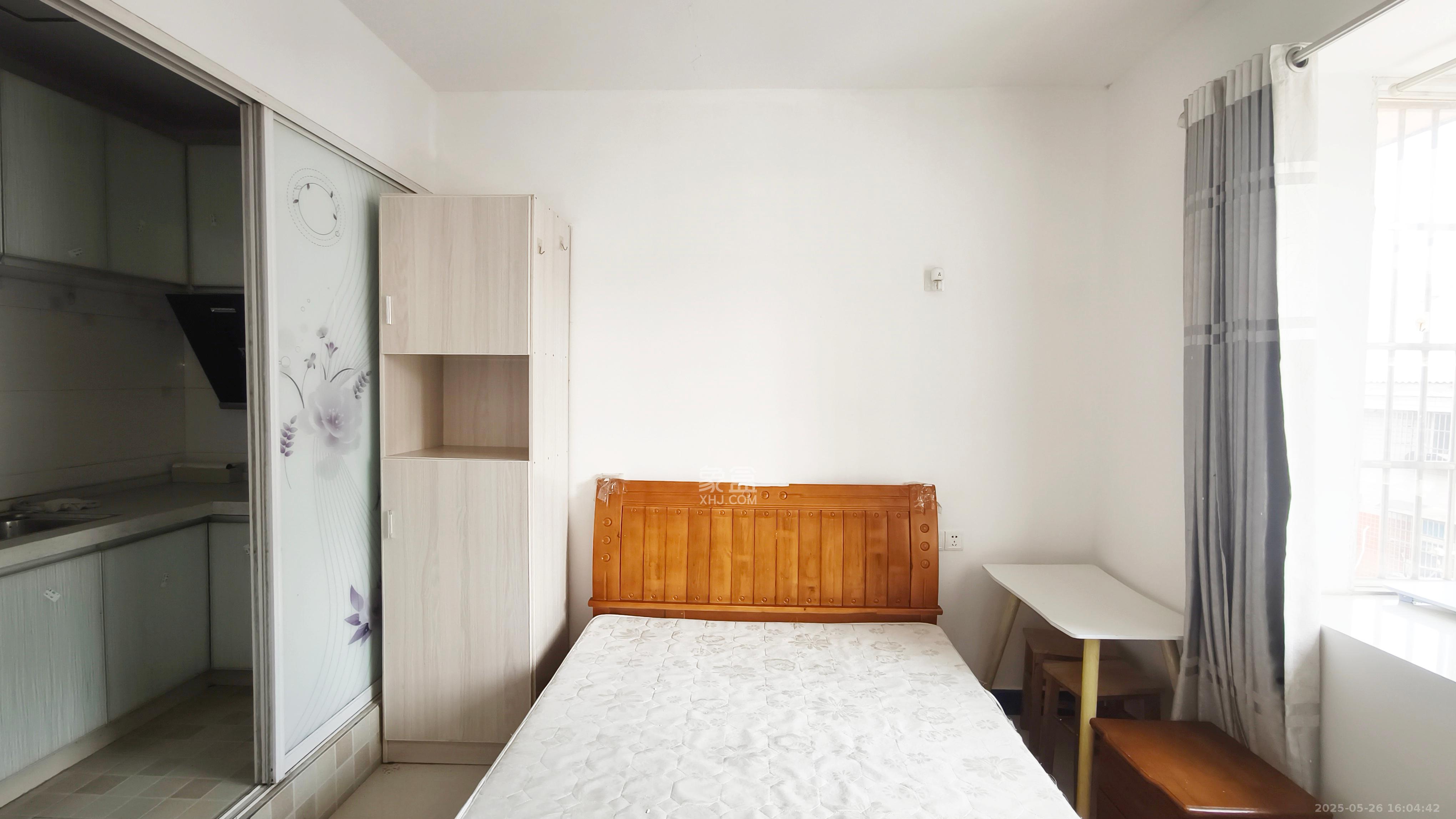 湘绣城  1室1厅1卫    680.0元/月 湘绣城  1室1厅1卫    680.0元/月