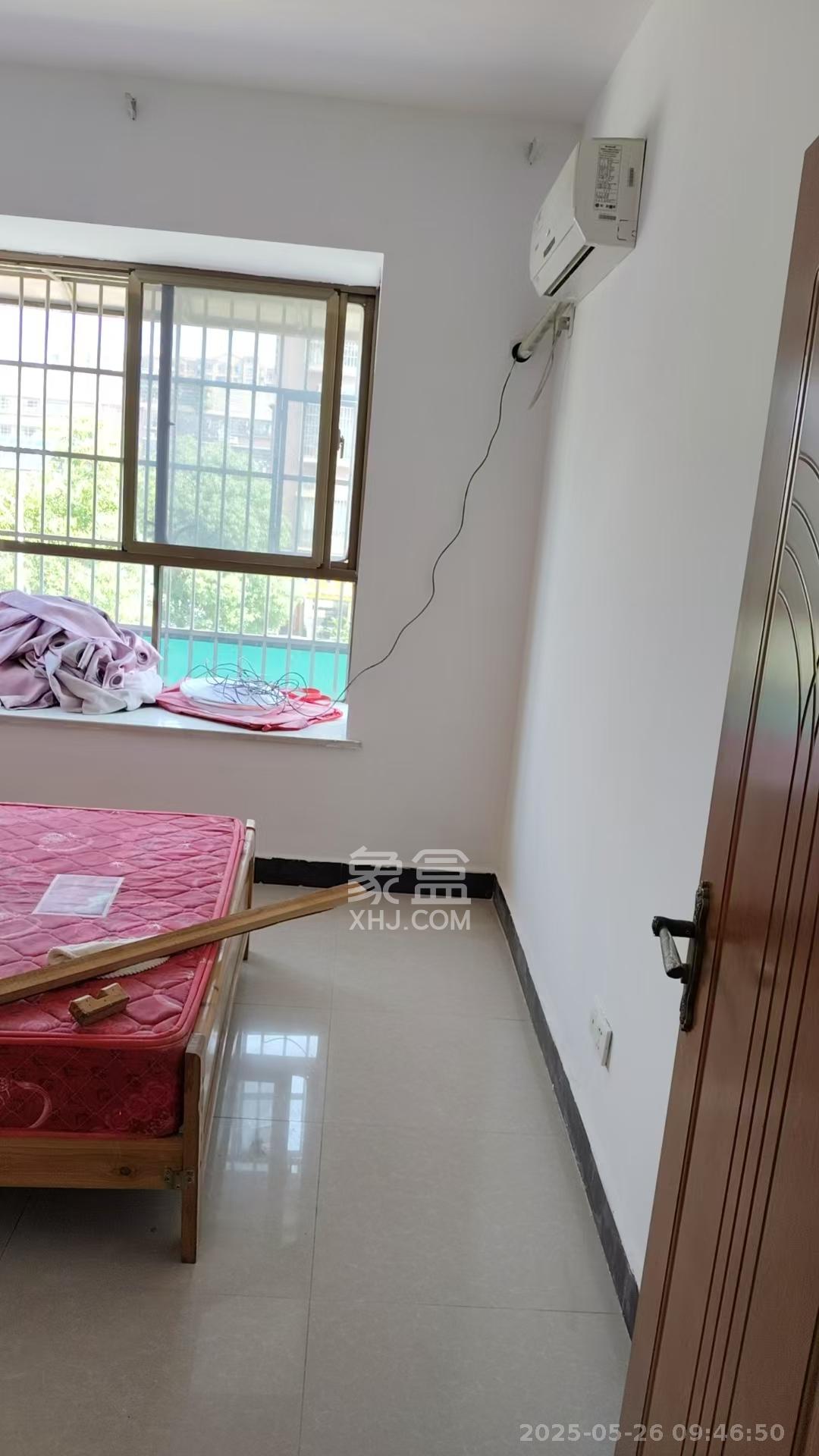 新路小区  3室2厅1卫    2000.0元/月 新路小区  3室2厅1卫    2000.0元/月室内图