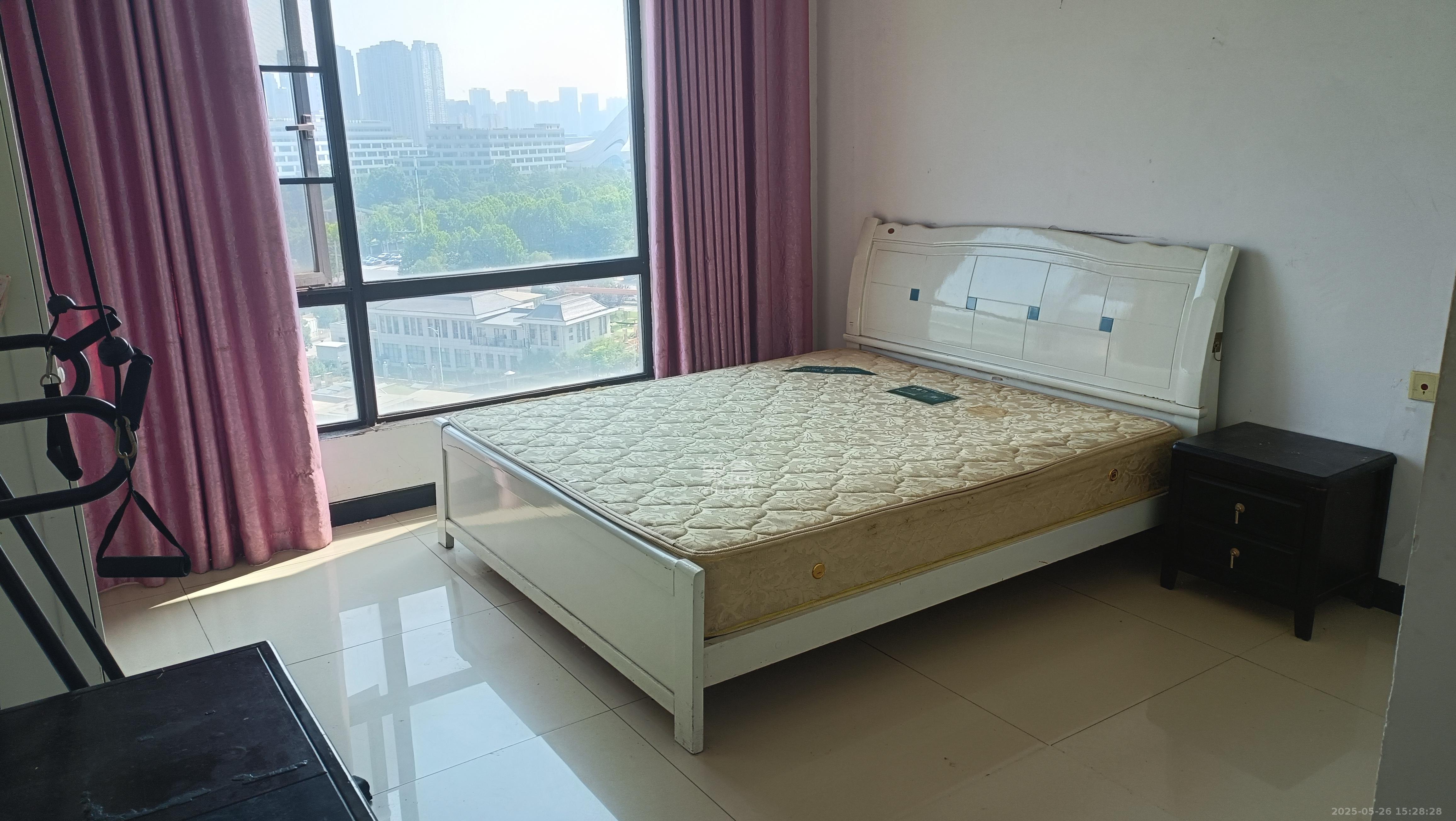 达美D6区  3室1厅1卫   2700.00元/月室内图