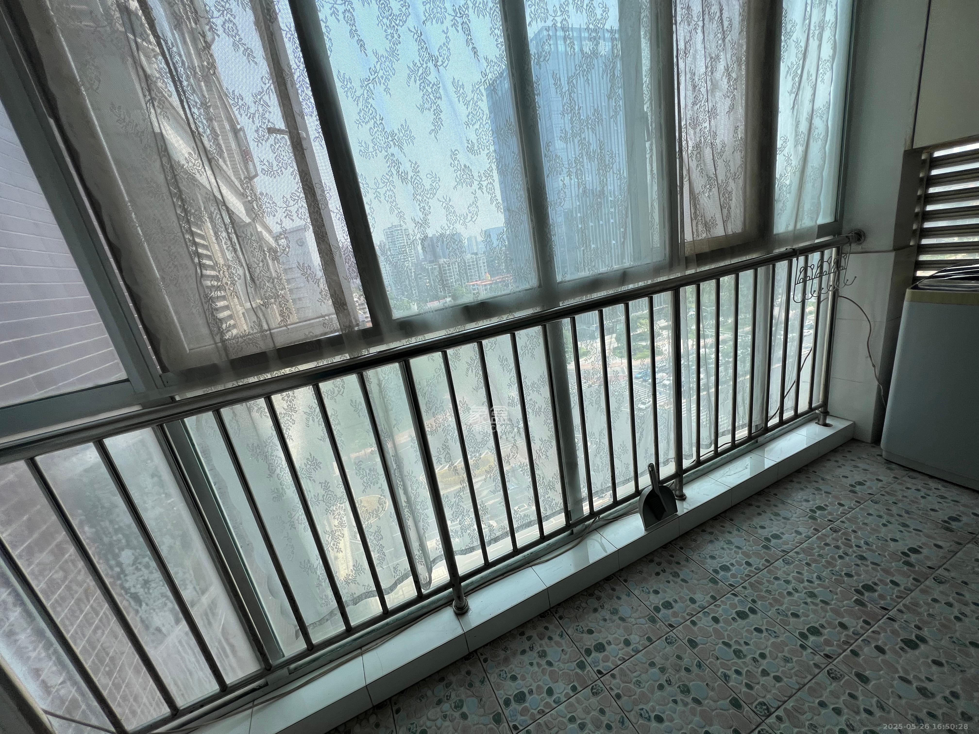左岸右岸  1室1厅1卫   1650.00元/月室内图