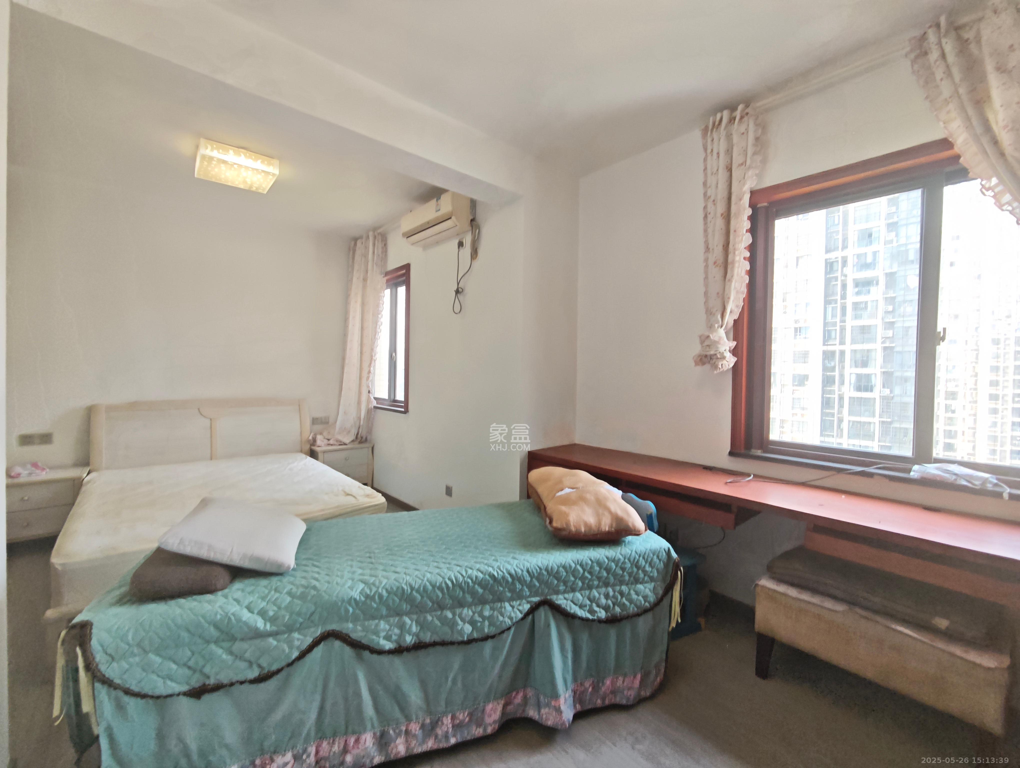 嘉宇盛世华章 3室2厅2卫 3500.0元/月 嘉宇盛世华章 3室2厅2卫 3500.0元/月室内图