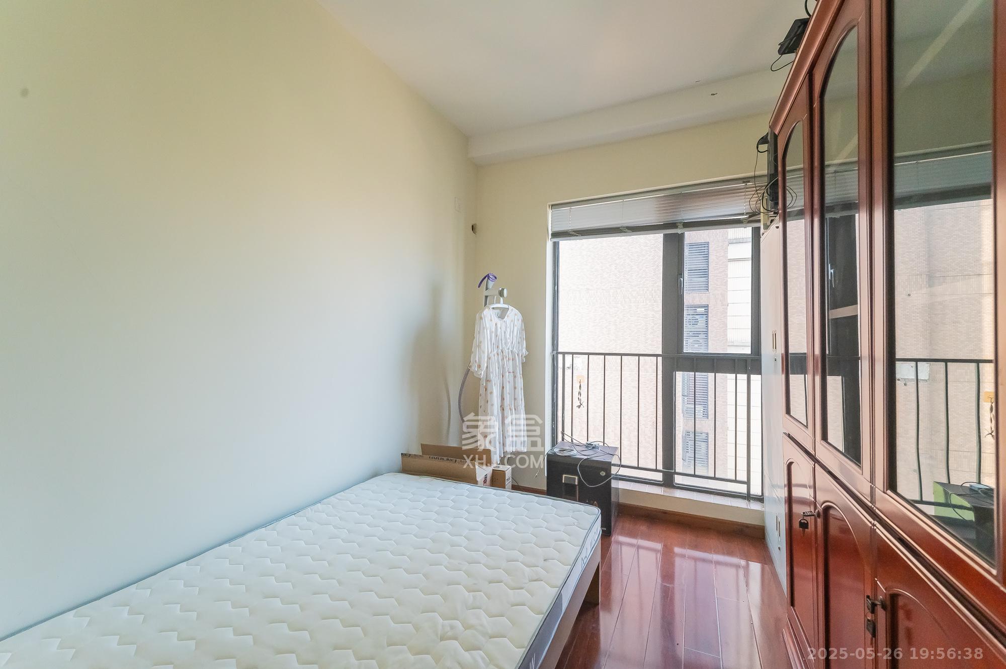 华润五彩城 1室1厅1卫 52.8万 华润五彩城 1室1厅1卫 52.8万卧室