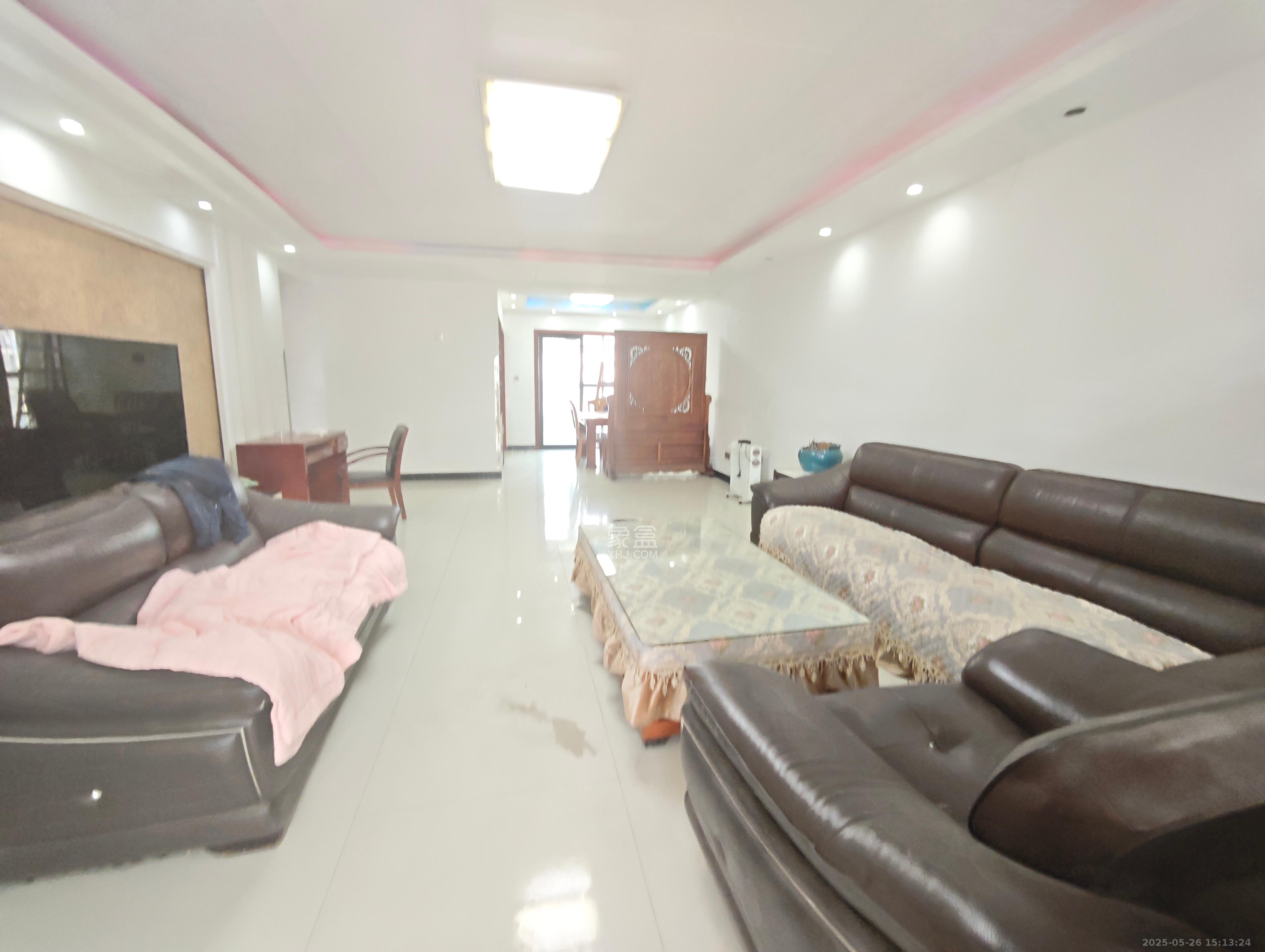 嘉宇盛世华章 3室2厅2卫 3500.0元/月 嘉宇盛世华章 3室2厅2卫 3500.0元/月室内图