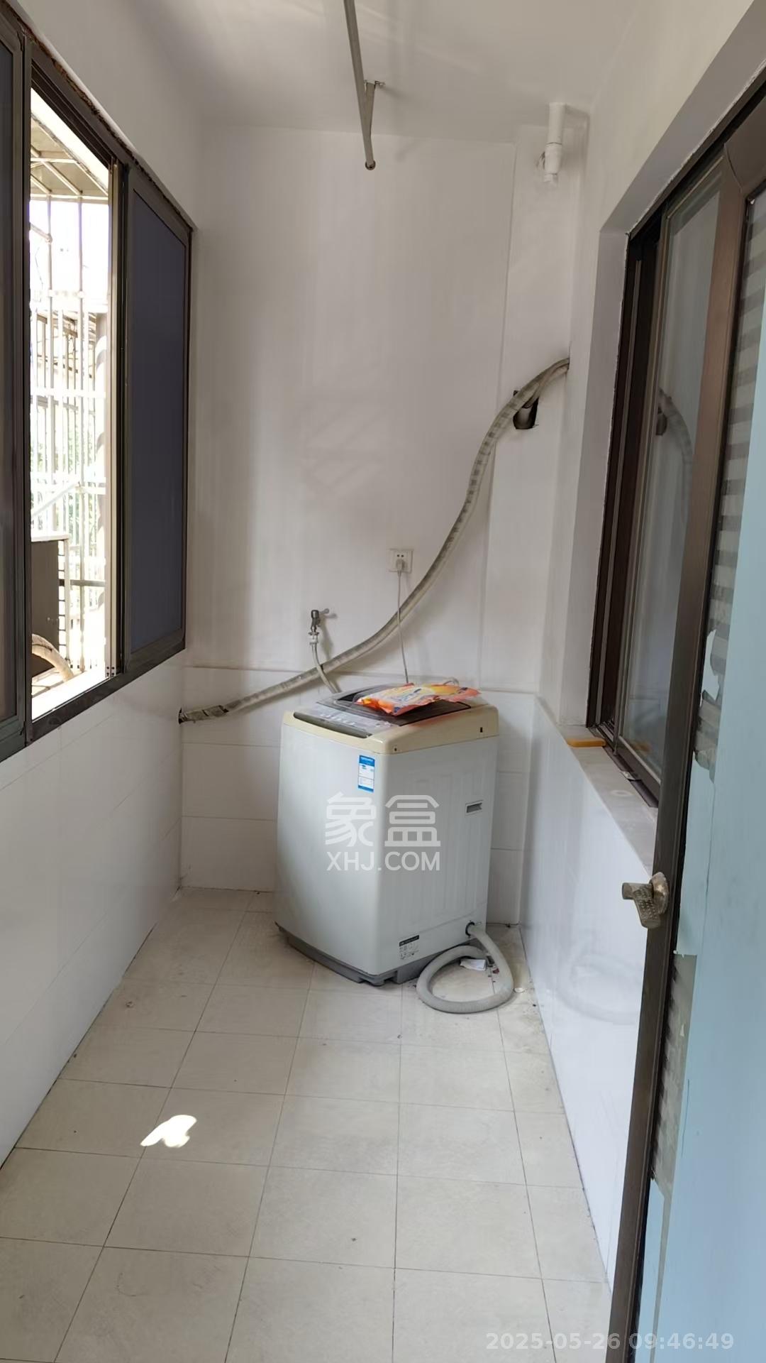 新路小区  3室2厅1卫    2000.0元/月 新路小区  3室2厅1卫    2000.0元/月室内图