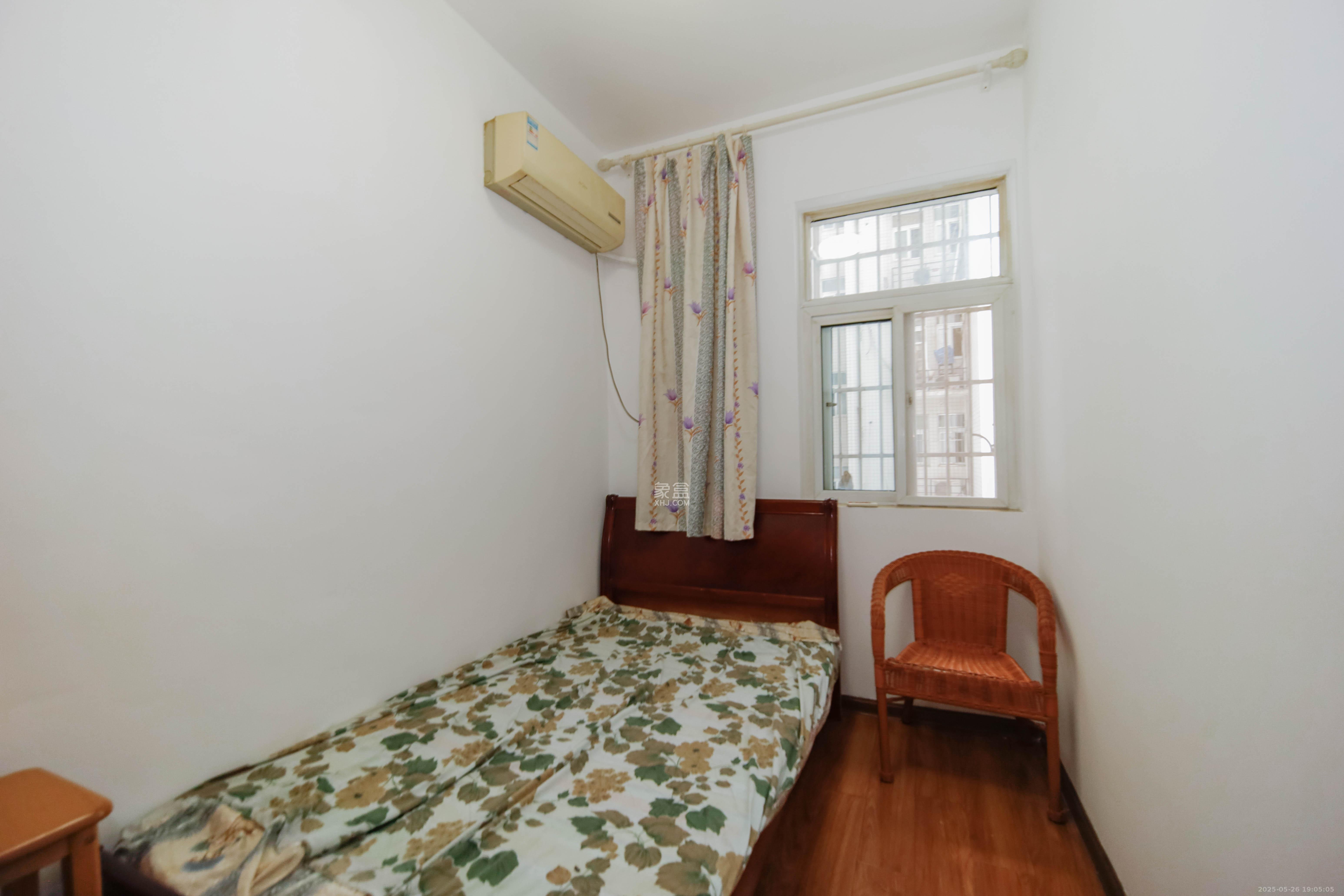 湘樟园小区(湘樟家园)  3室2厅1卫    65.5万 湘樟园小区(湘樟家园)  3室2厅1卫    65.5万卧室