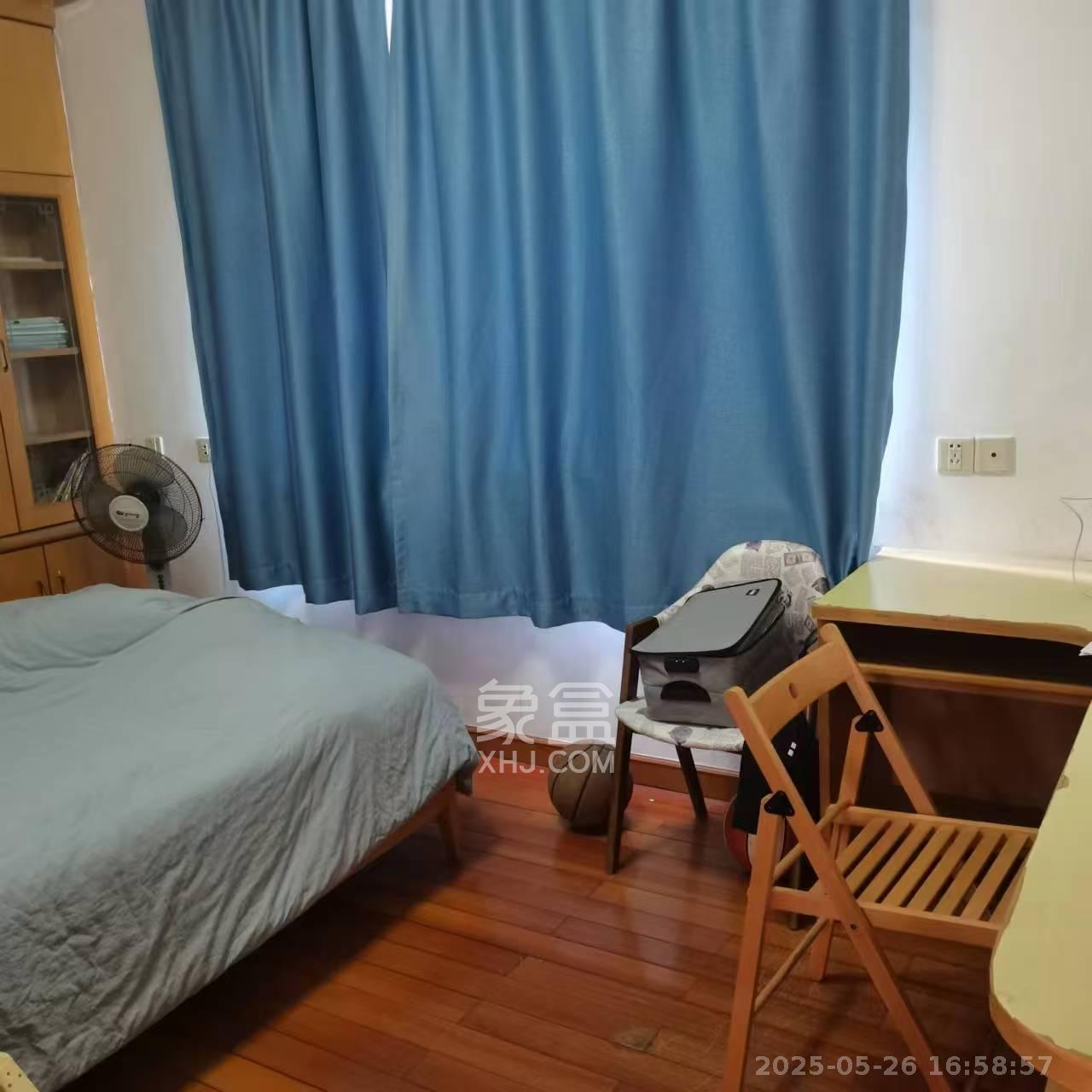 湘农桥社区  3室2厅2卫    3900.0元/月室内图