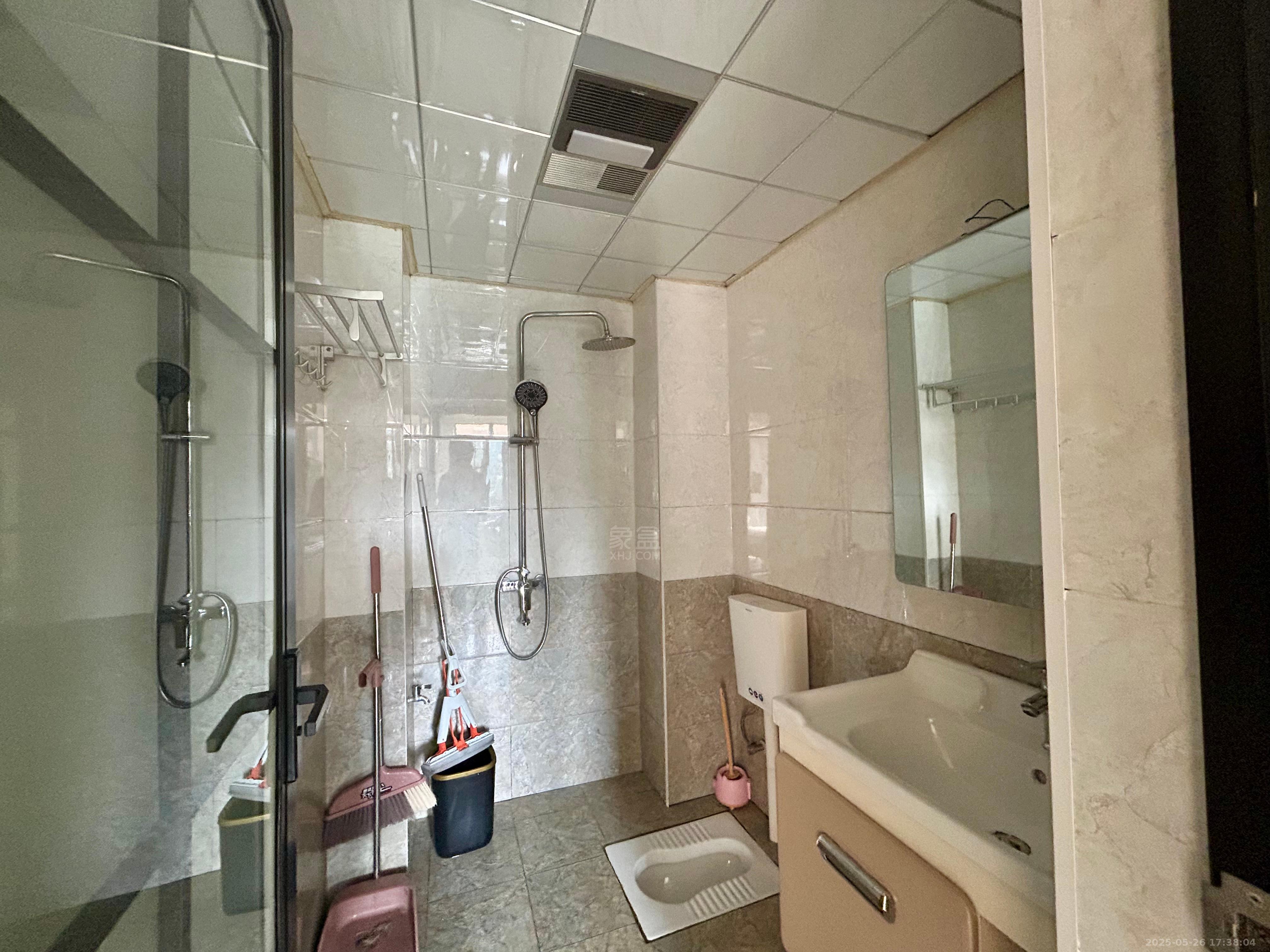 栗雨香堤 1室1厅1卫 1300.0元/月 栗雨香堤 1室1厅1卫 1300.0元/月室内图