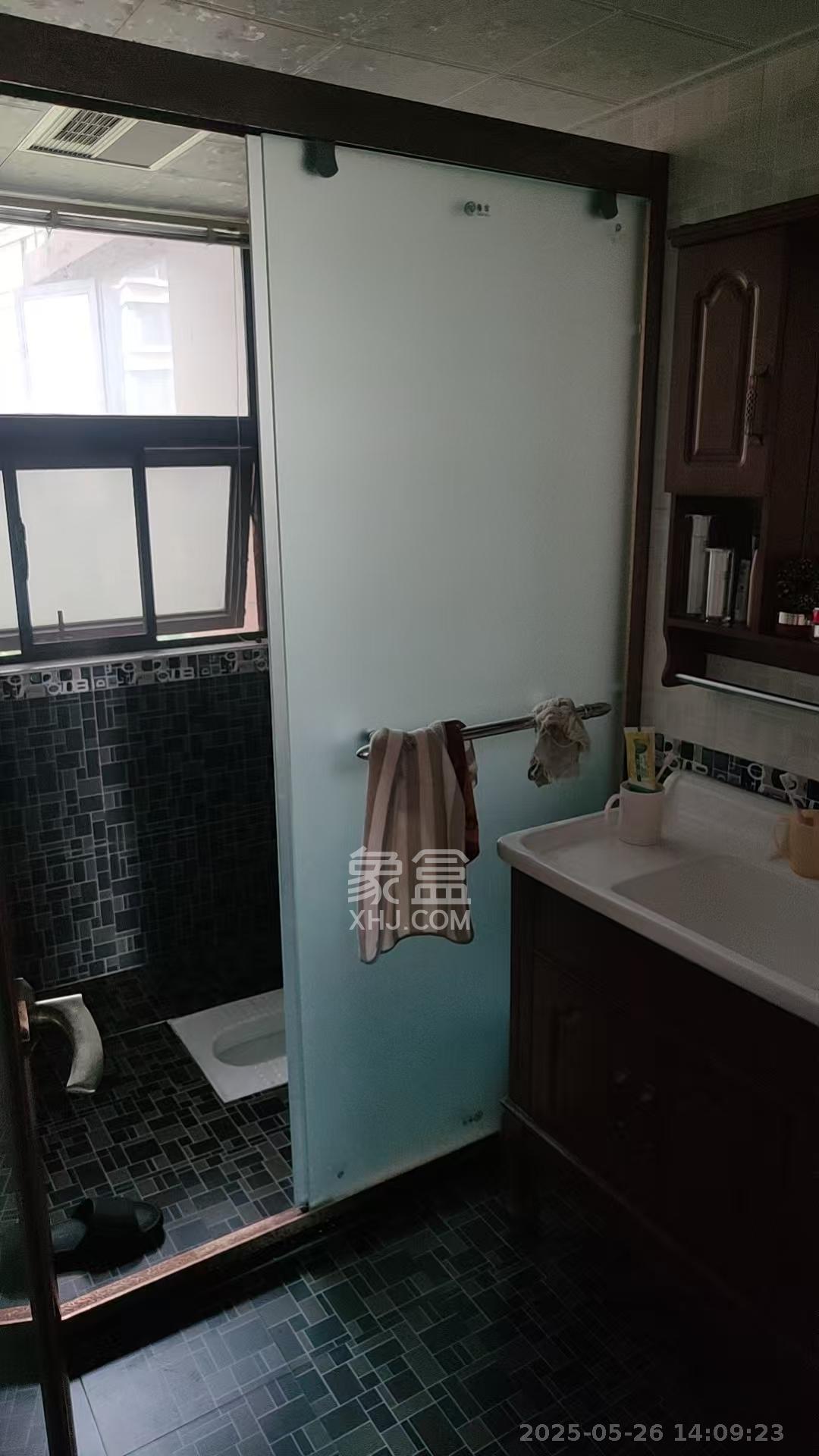 红橡华园(菲莎公馆)  3室2厅1卫    4000.0元/月 红橡华园(菲莎公馆)  3室2厅1卫    4000.0元/月室内图