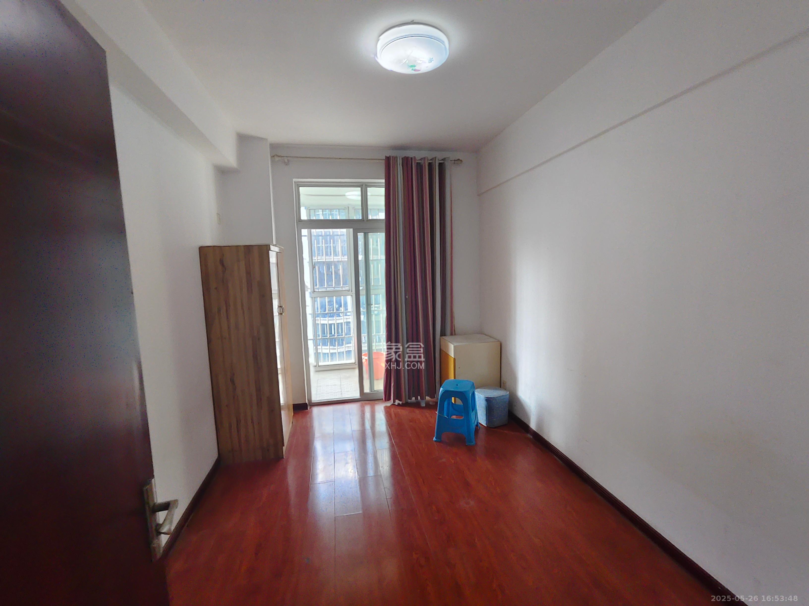 泰禹家园(彩云之翼家园一期、二期、三期)  4室2厅2卫    2800.0元/月 泰禹家园(彩云之翼家园一期、二期、三期)  4室2厅2卫    2800.0元/月