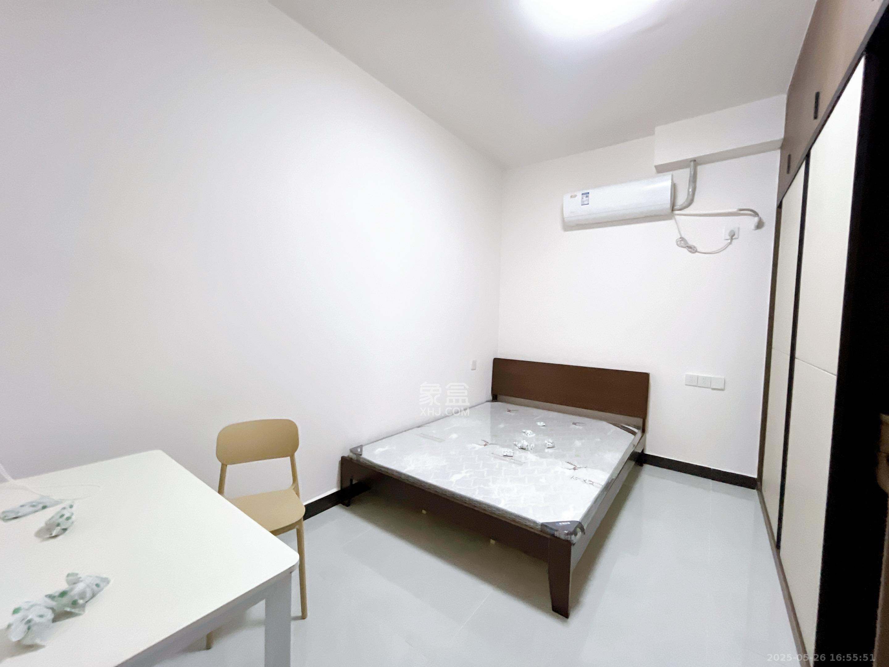 唐朝大厦  4室2厅1卫   1200.00元/月室内图
