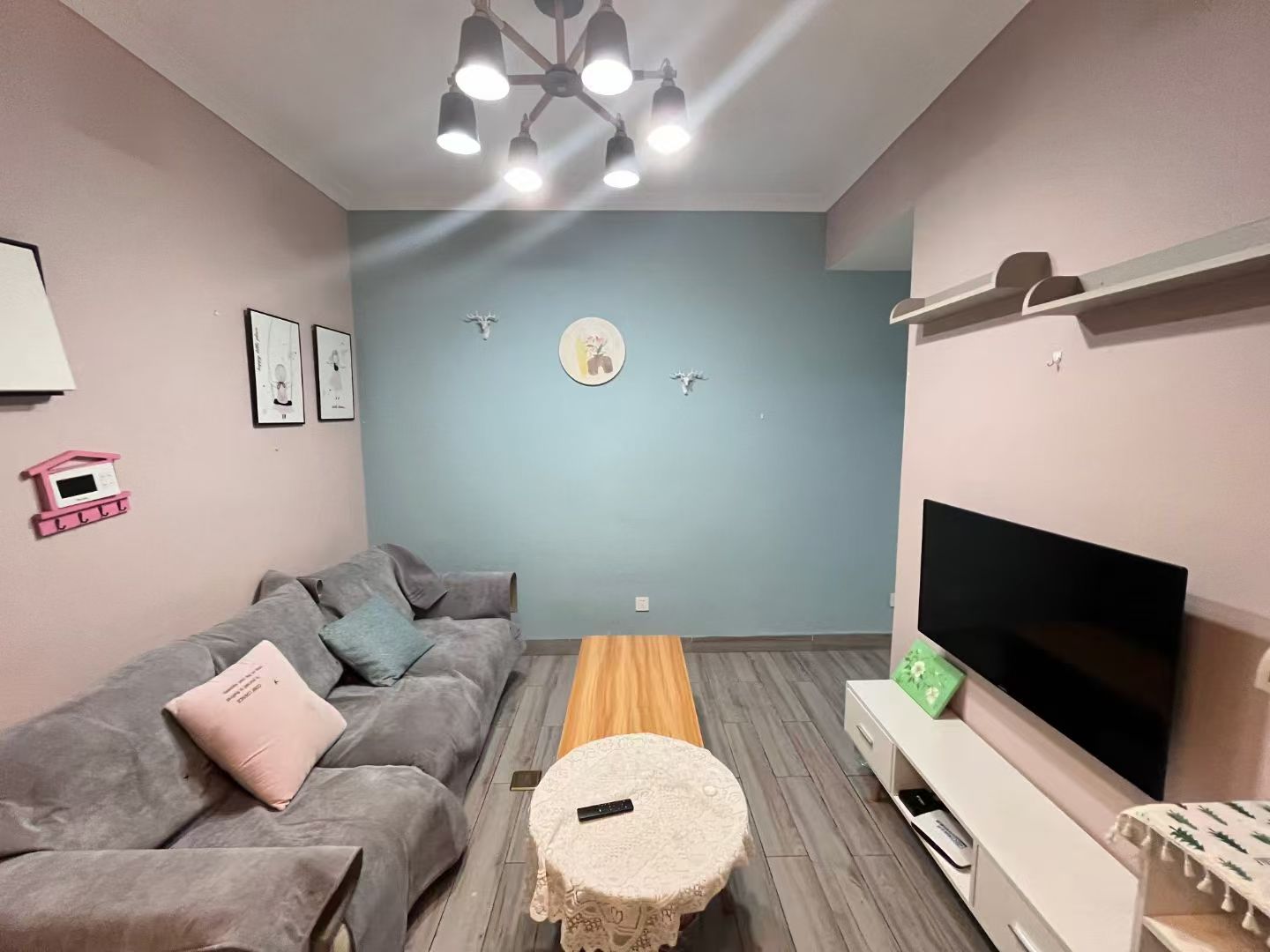 珠江愉景新城  1室0厅0卫   1200.00元/月