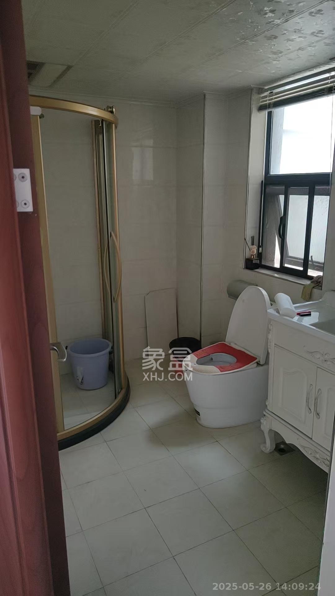 红橡华园(菲莎公馆)  3室2厅1卫    4000.0元/月 红橡华园(菲莎公馆)  3室2厅1卫    4000.0元/月室内图